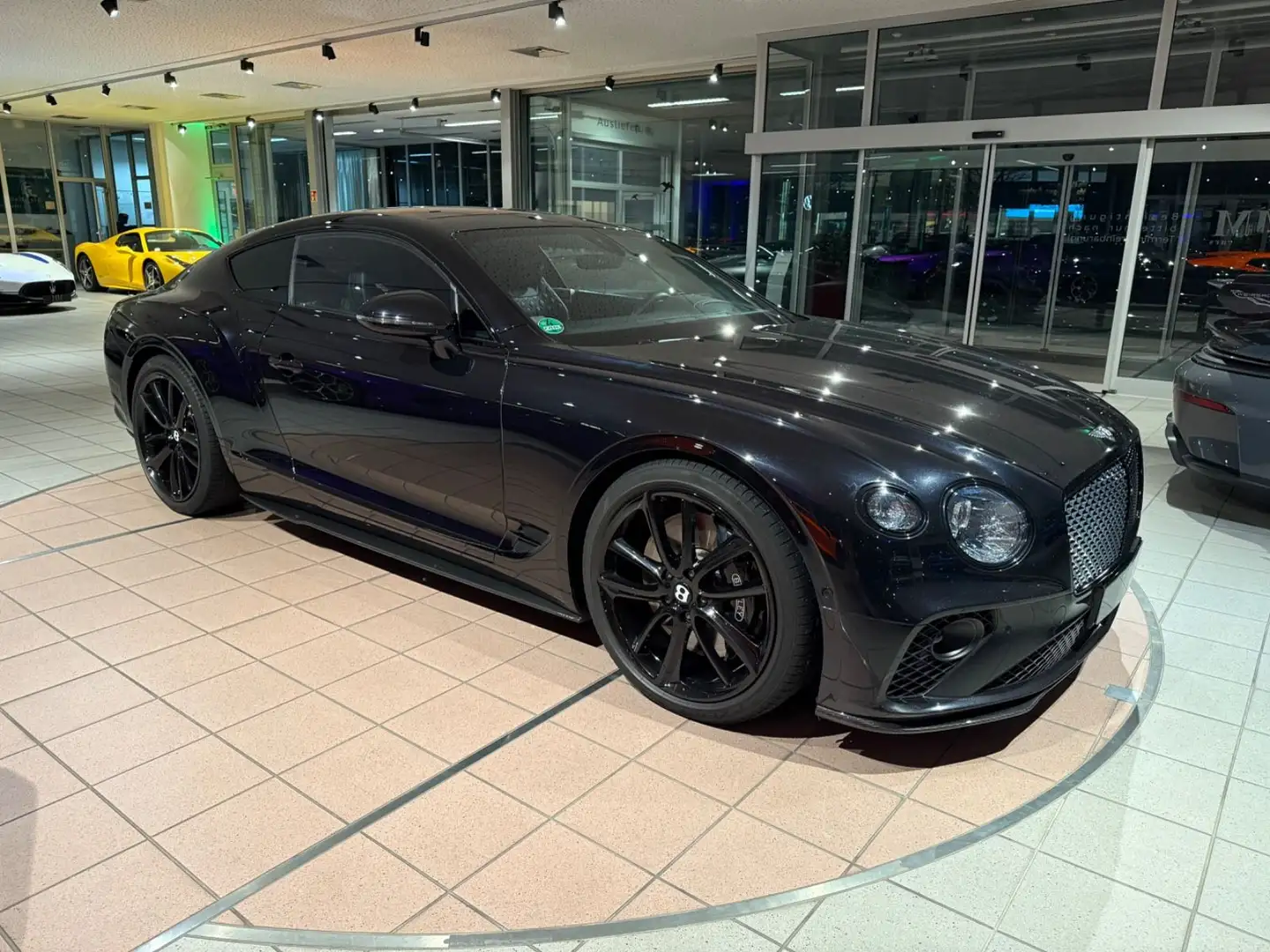 Bentley Continental GT GT V8 Mulliner/Carbon-Exterieur/Touring/B&O/Pano Noir - 2
