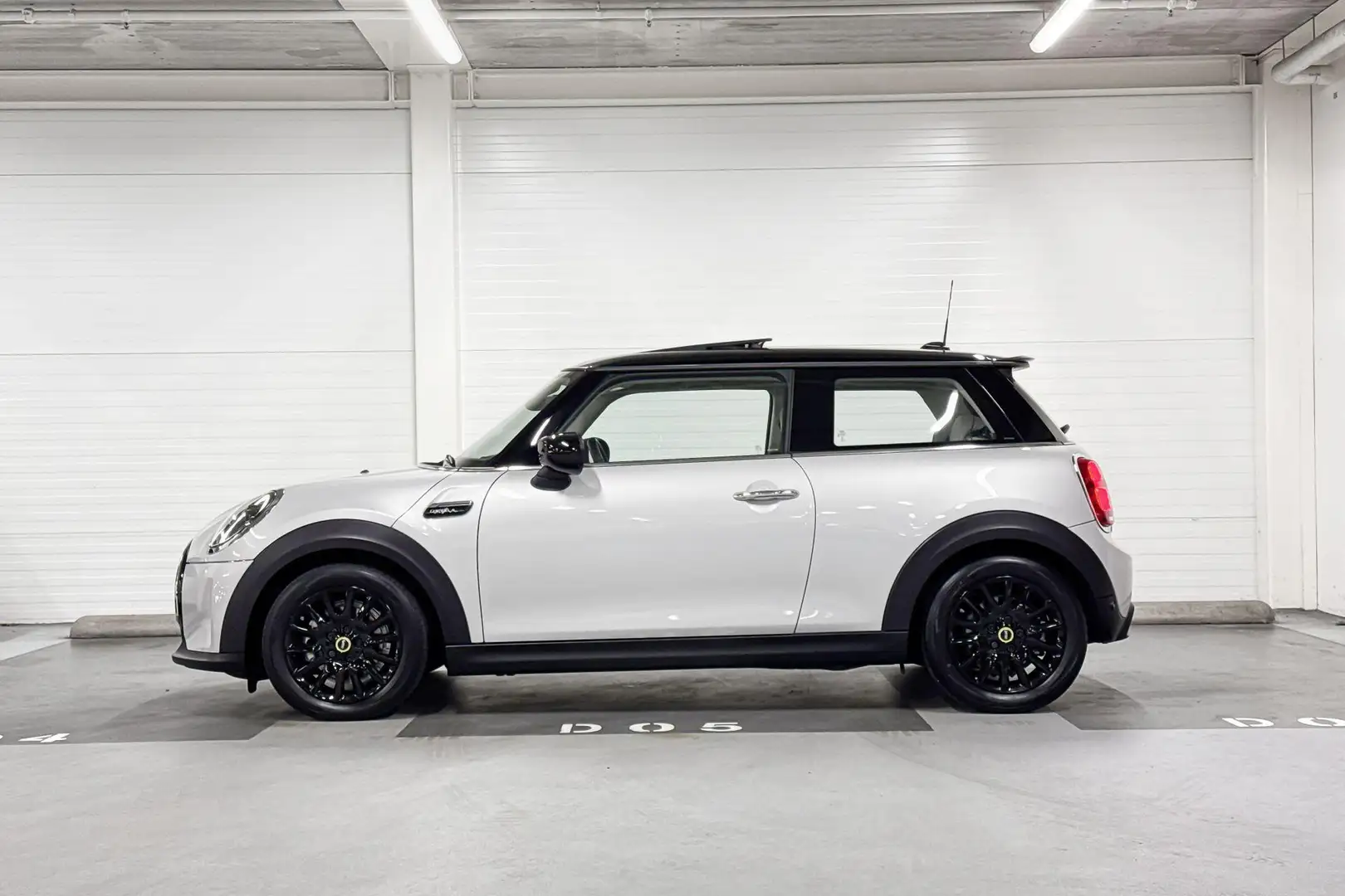 MINI 3-deurs Electric Camden Edition | Achteruitrijcame Blanc - 2