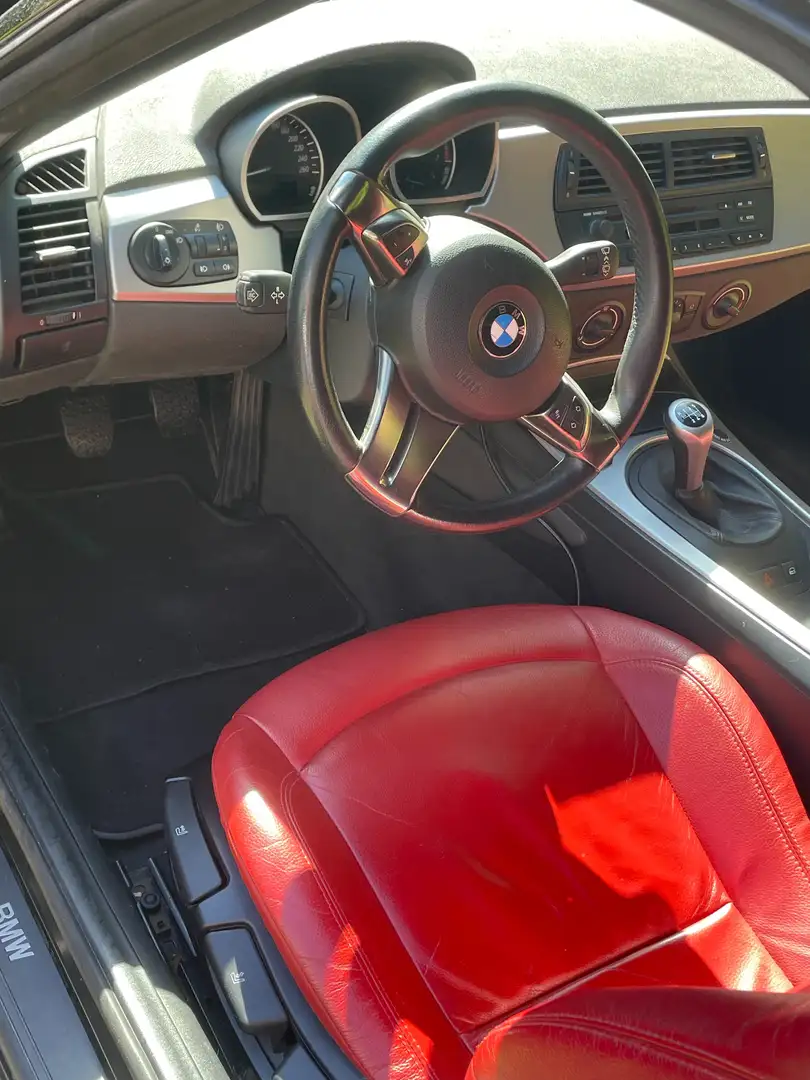 BMW Z4 Z4 roadster 2.0i Schwarz - 2