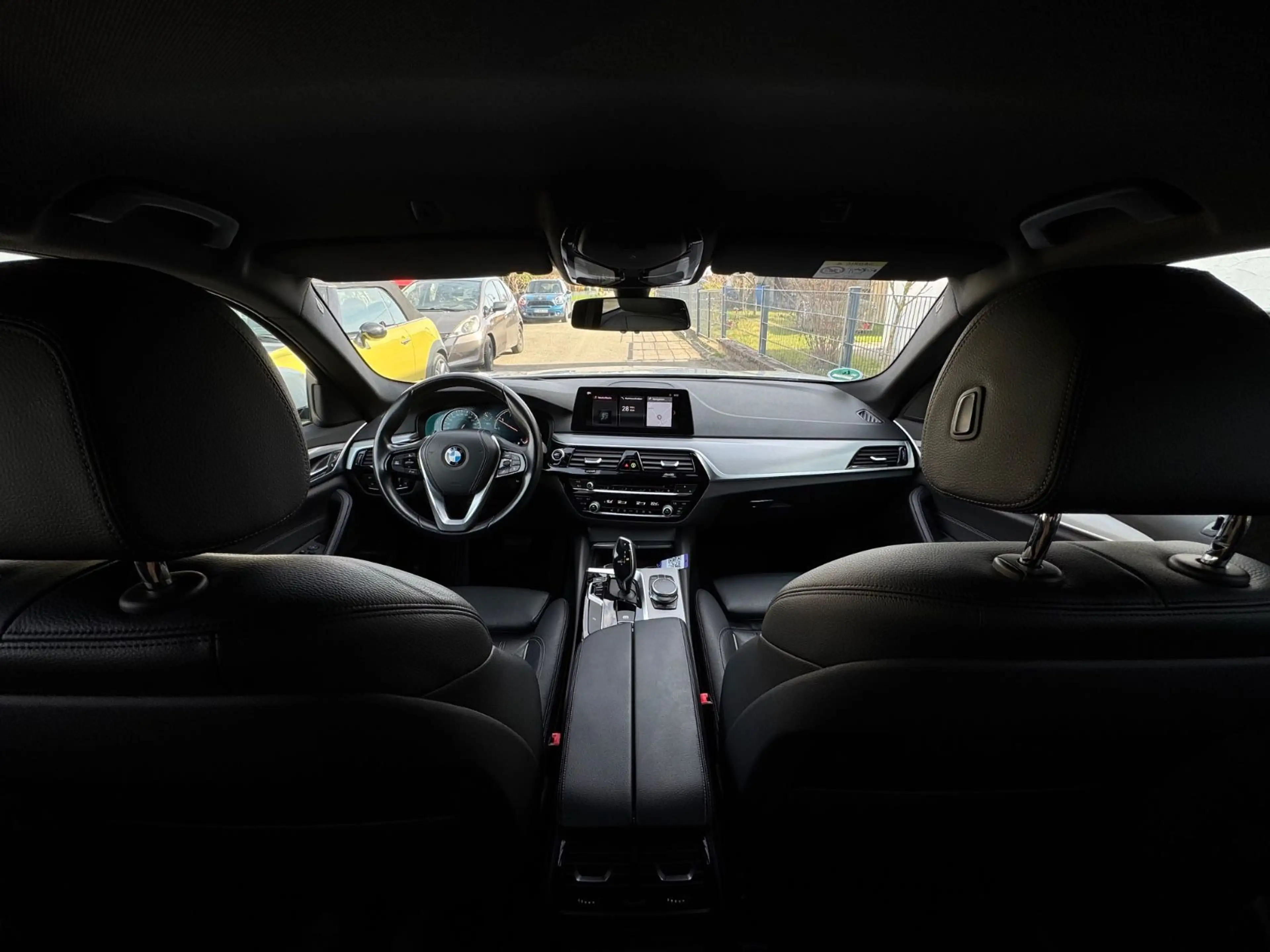 BMW 520 d Touring Sport Line*HEAD-UP*GARANTIE*KAMERA* — photo 11