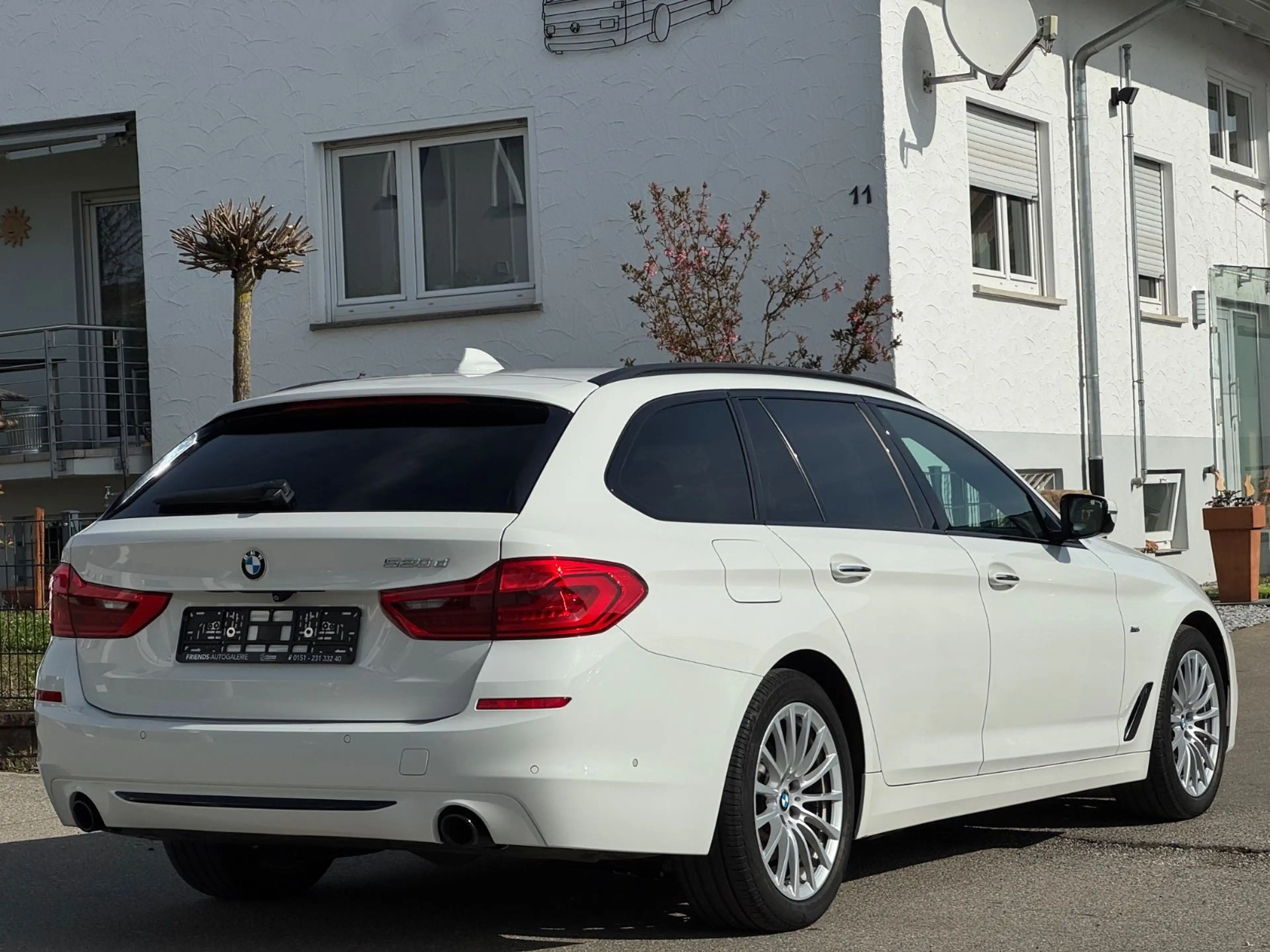 BMW 520 d Touring Sport Line*HEAD-UP*GARANTIE*KAMERA* — photo 7
