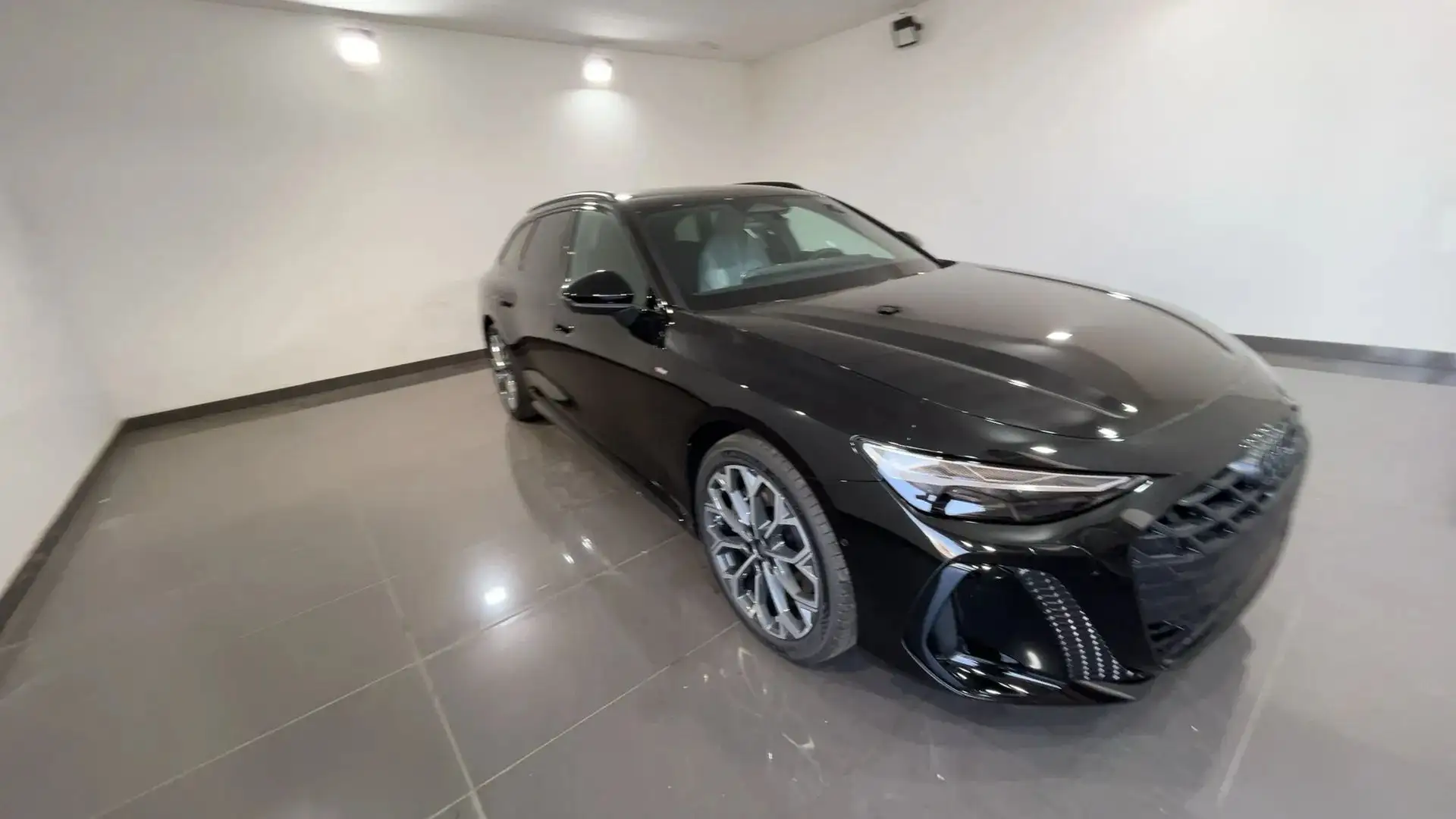 Audi A6 A6 Avant 2.0tdi S-Line quattro auto Schwarz - 1