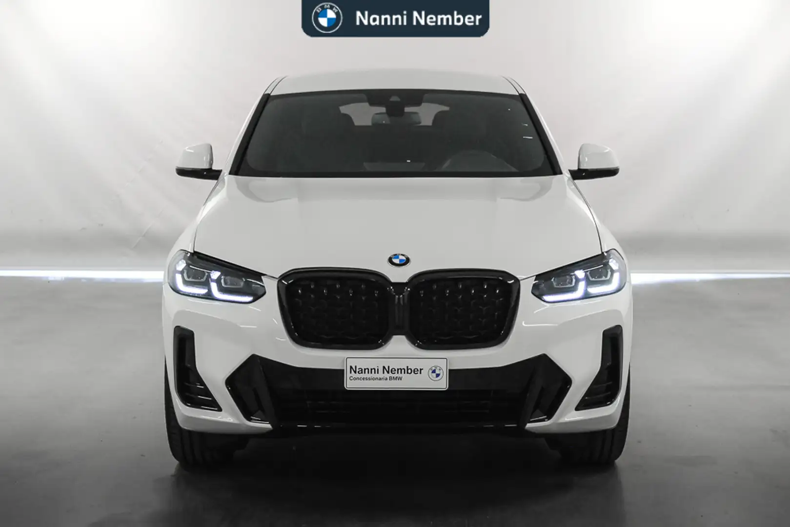 BMW X4 xDrive 20d MSport Bílá - 2