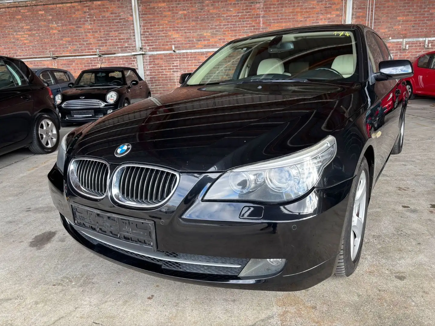 BMW 530 i lim./LEDER/NAVI PROF/MEMORY Schwarz - 1
