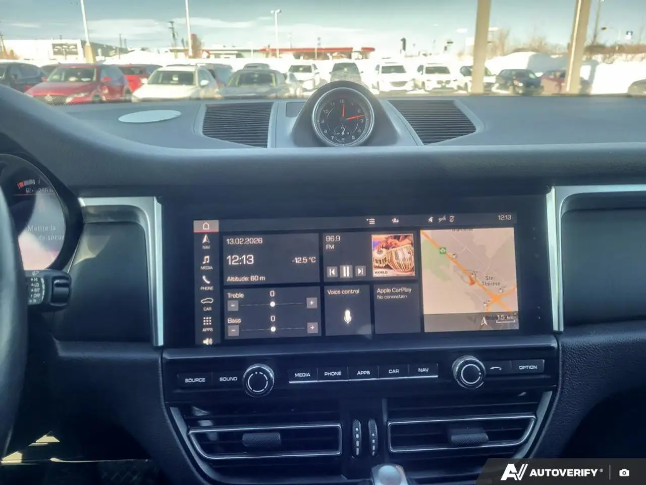 Porsche Macan снимка Porsche Macan