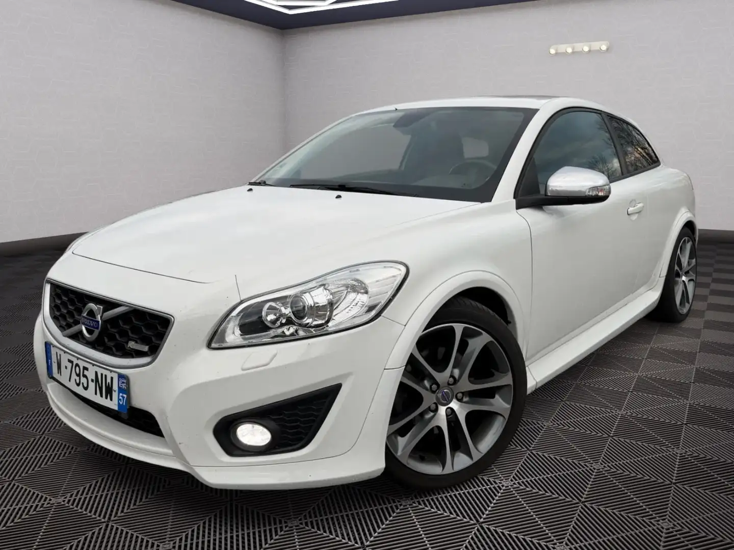 Volvo C30 D4 R-Design Edition Blanc - 1