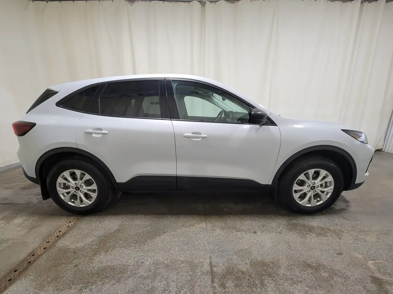 Ford Escape снимка Ford Escape