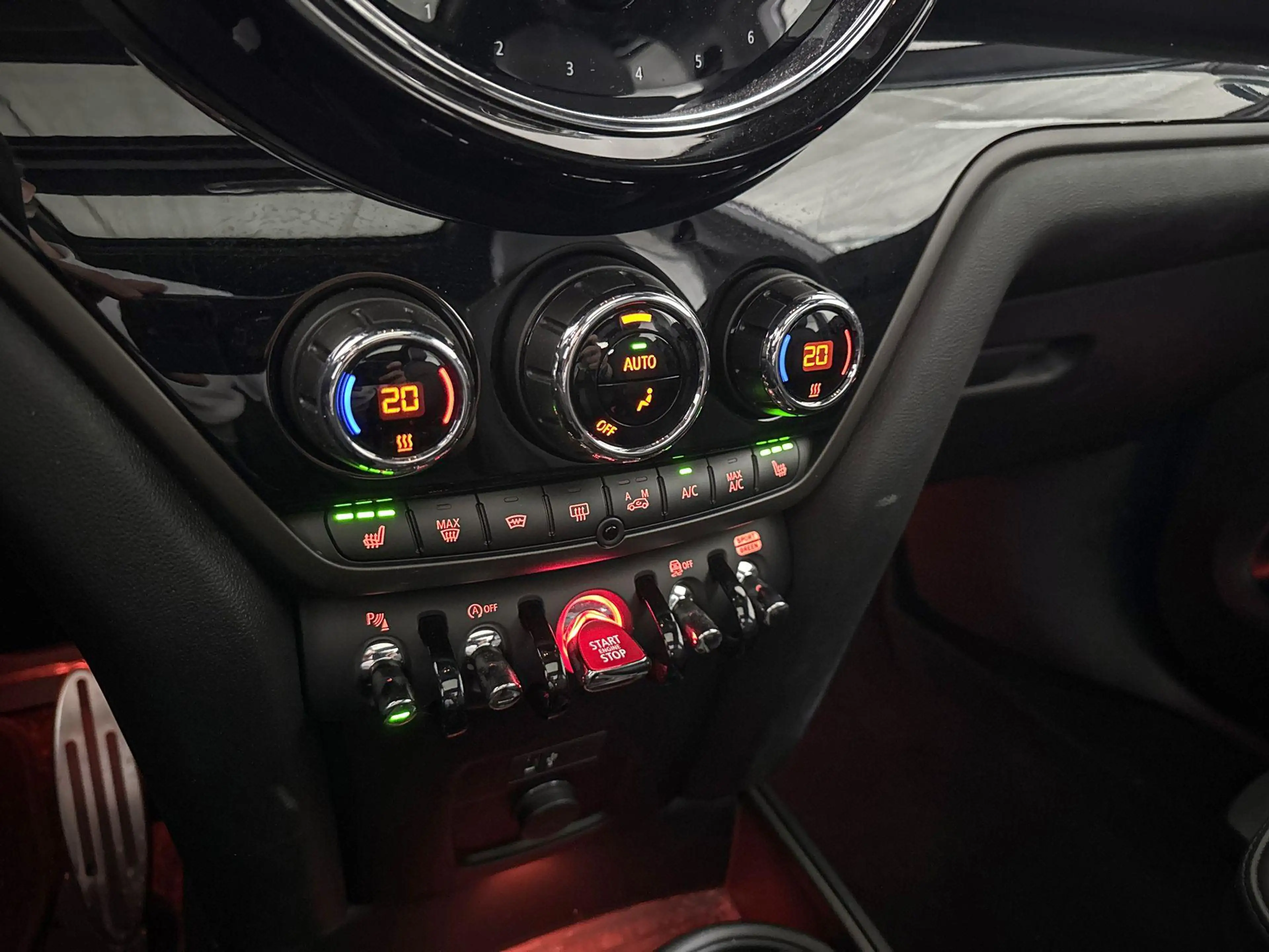 MINI John Cooper Works Countryman 2.0 ALL4 — photo 16