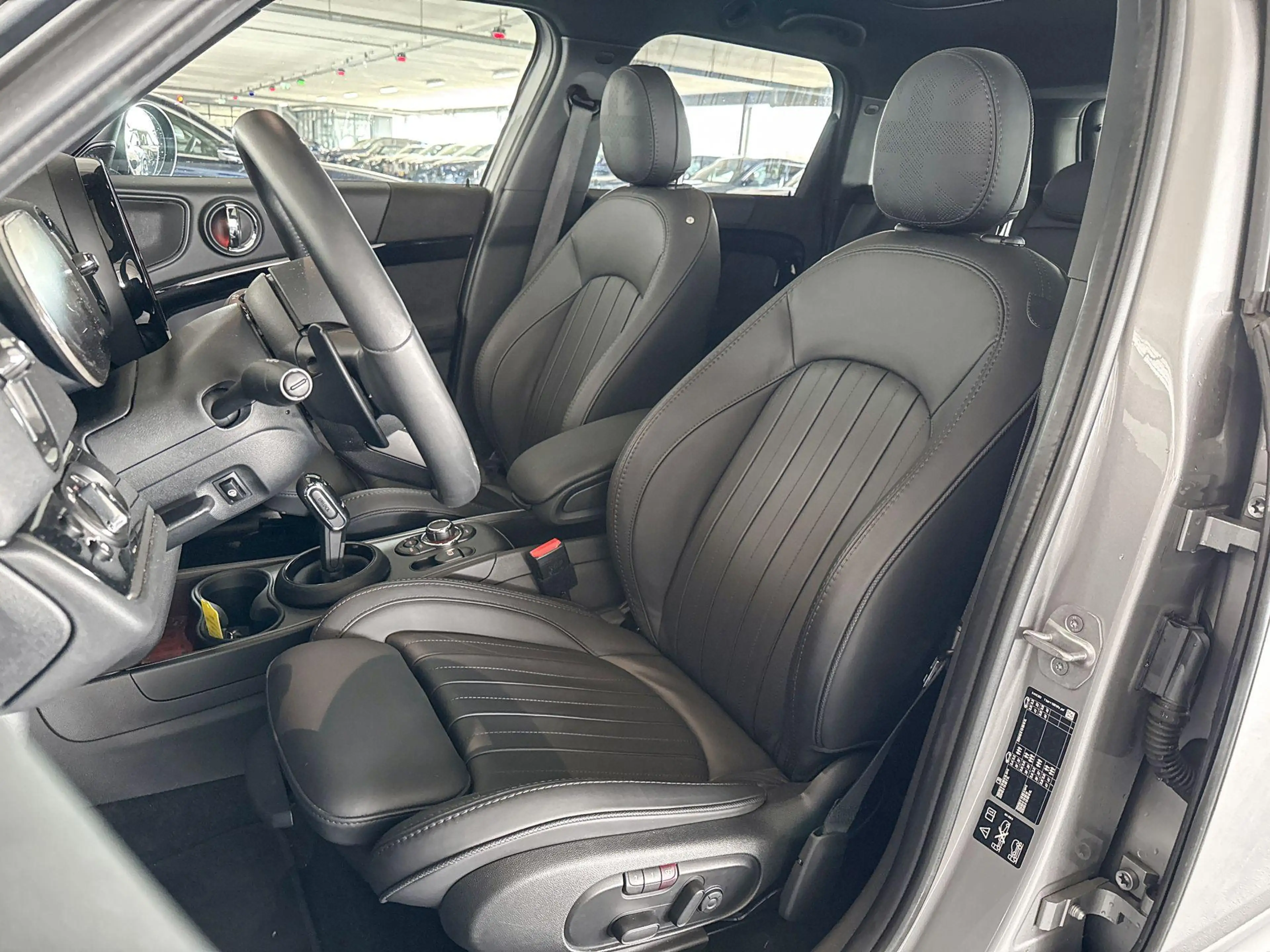 MINI John Cooper Works Countryman 2.0 ALL4 — photo 9