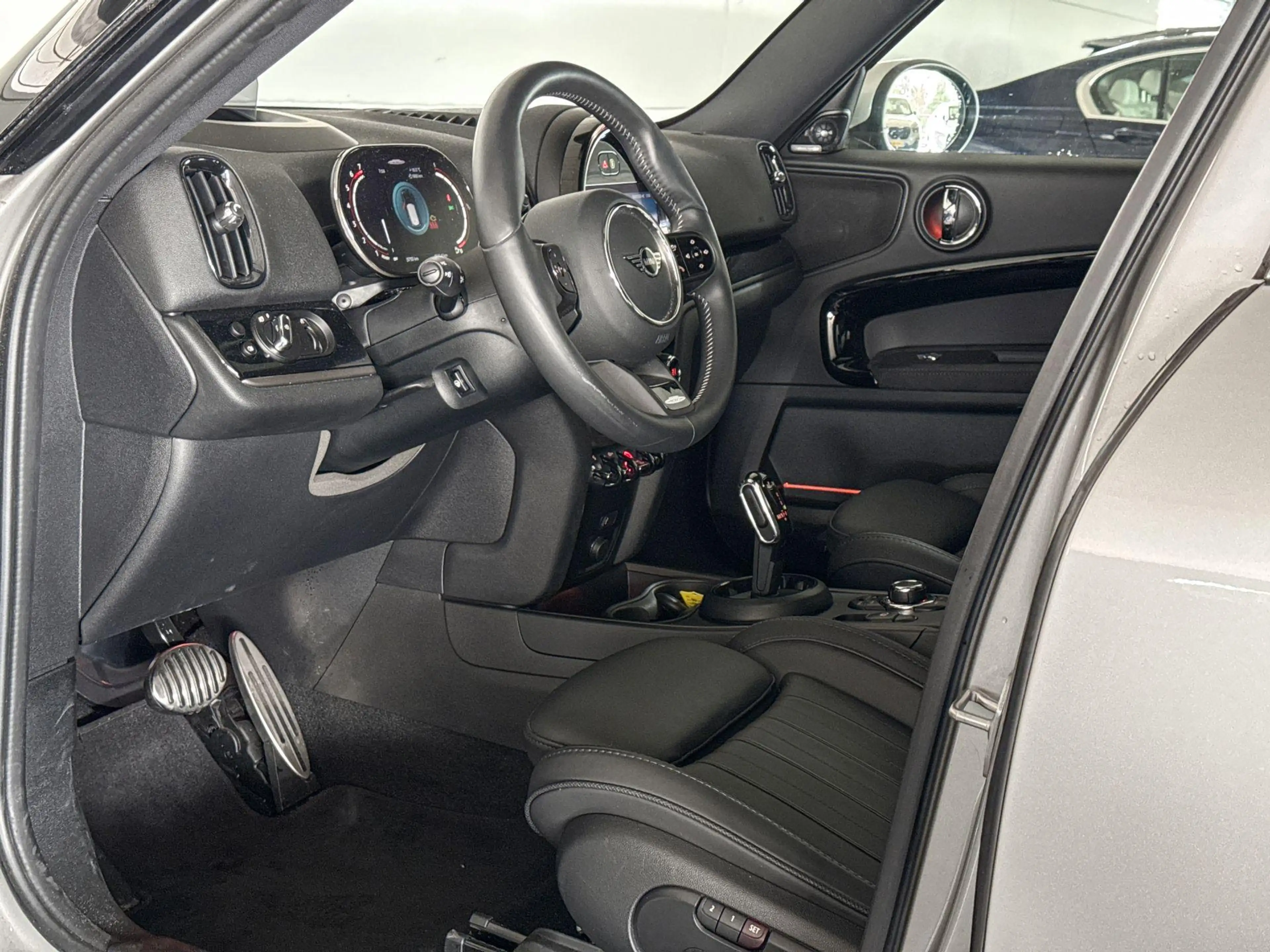 MINI John Cooper Works Countryman 2.0 ALL4 — photo 8