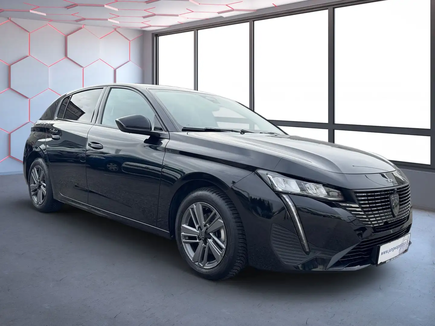 Peugeot 308 PureTech 130 Aut. NP 30.655.- -25% Schwarz - 2