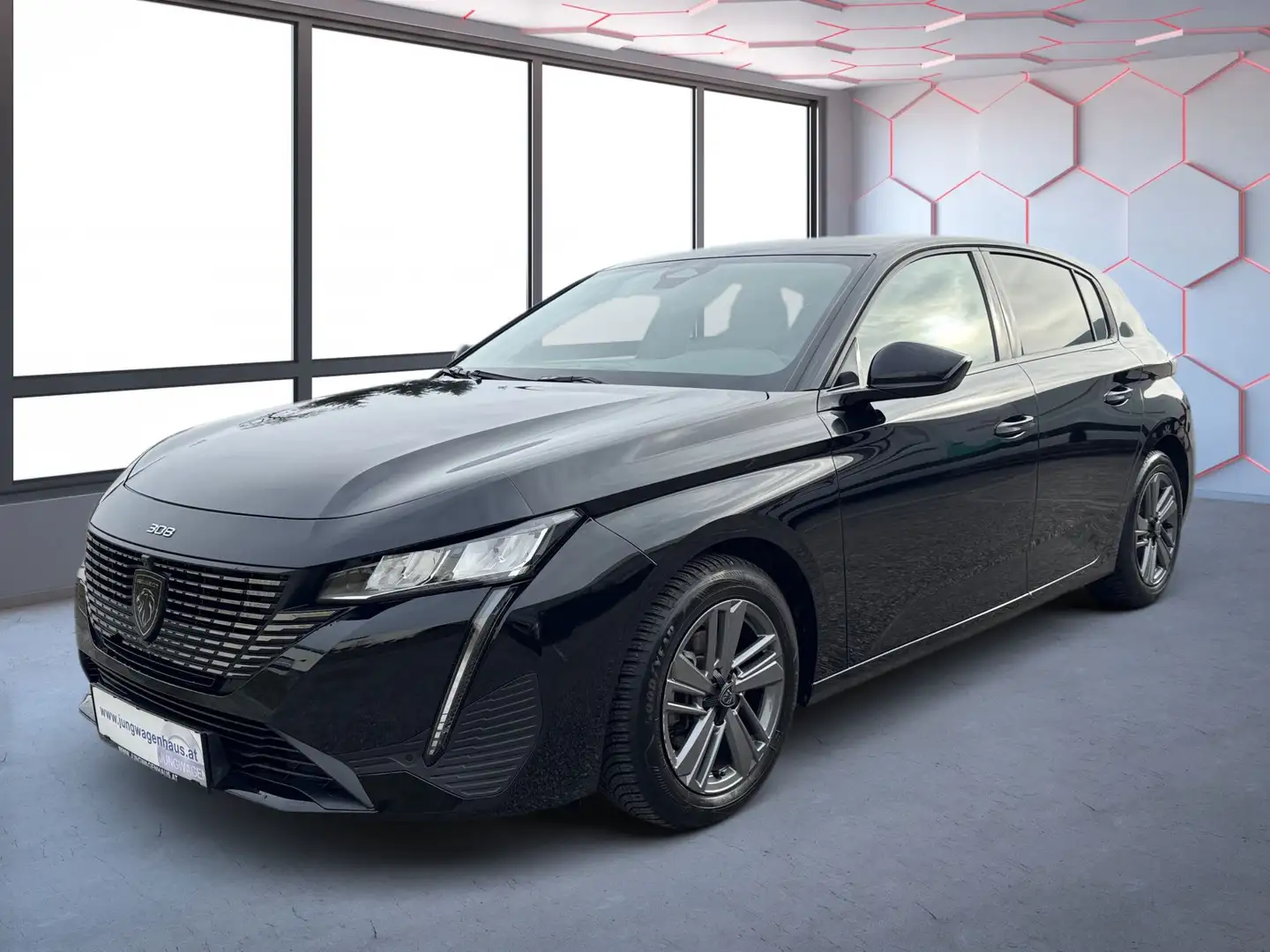 Peugeot 308 PureTech 130 Aut. NP 30.655.- -25% Schwarz - 1