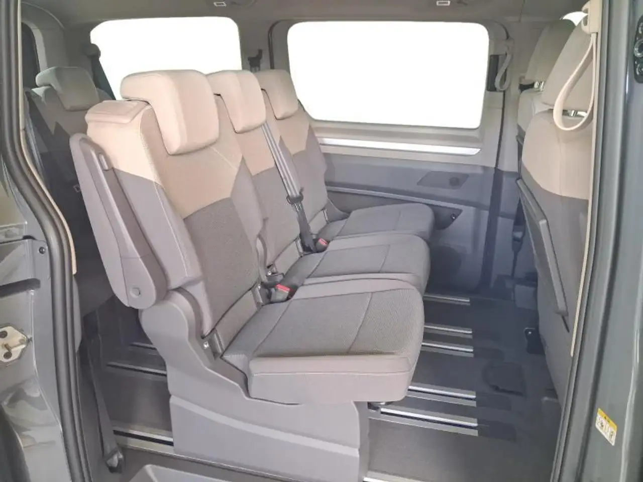Volkswagen T7 Multivan 2026 — фото 14