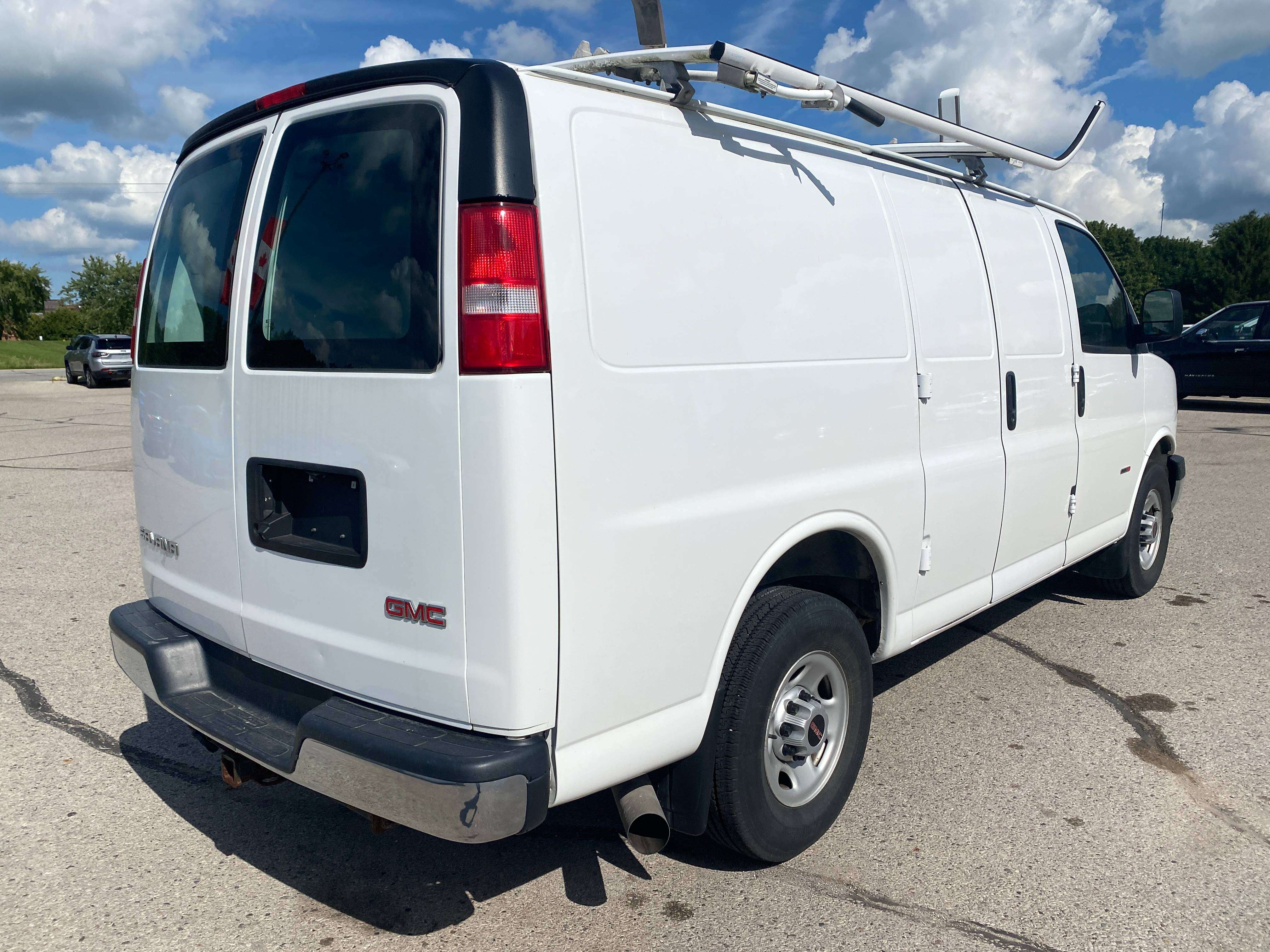 2017 GMC Savana 2500