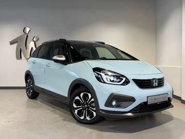 1.5 HYBRID Crosstar Executive 1. Hand TOP