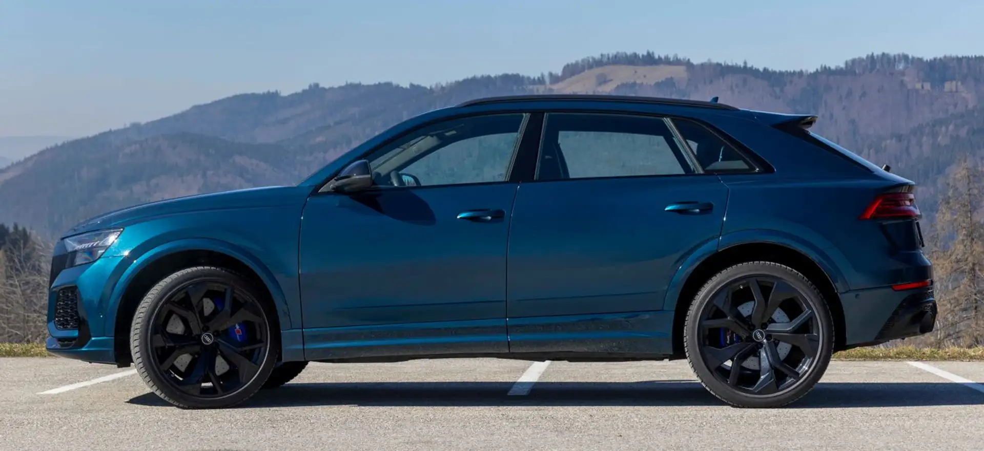 Audi RS Q8 RSQ8 quattro Aut. Blau - 2