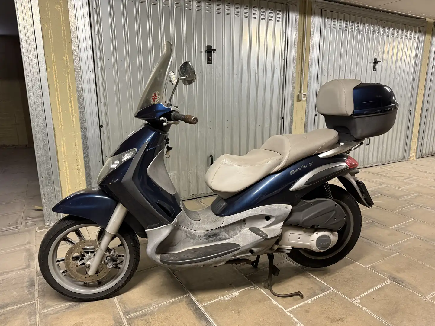 Piaggio Beverly 250 - 1