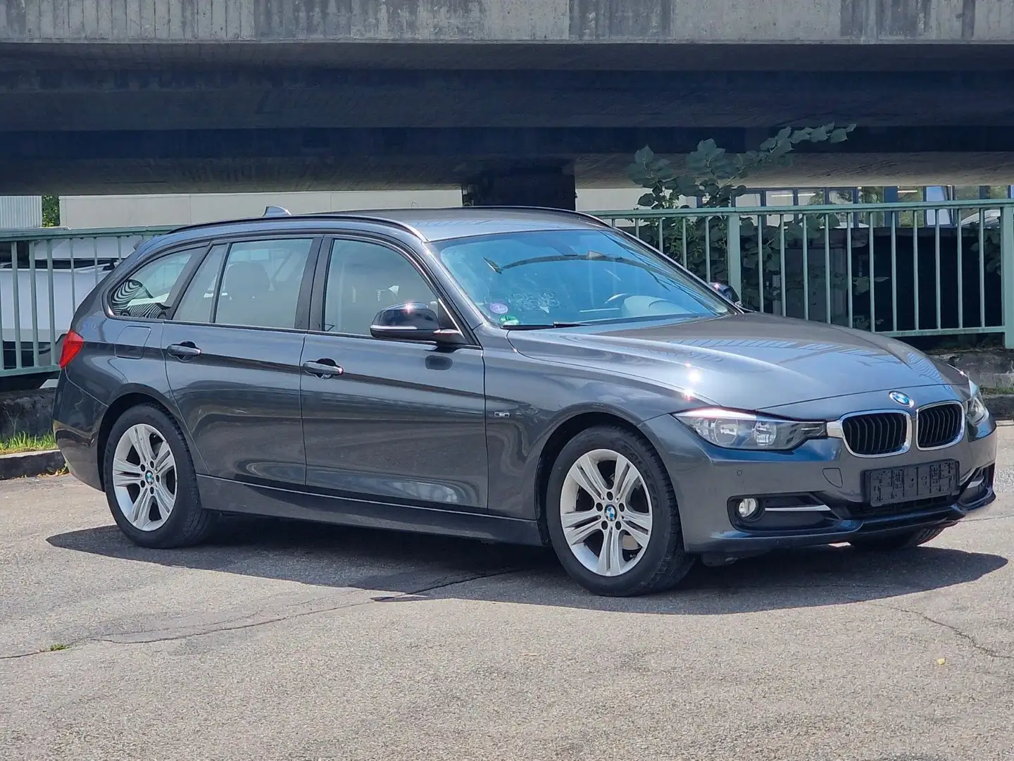 BMW 316 Touring 316 i *Sport*PDC*Sitzheizung* Gri - 1
