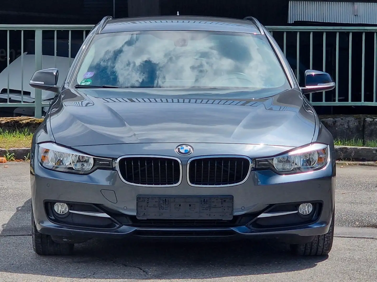 BMW 316 Touring 316 i *Sport*PDC*Sitzheizung* Gri - 2