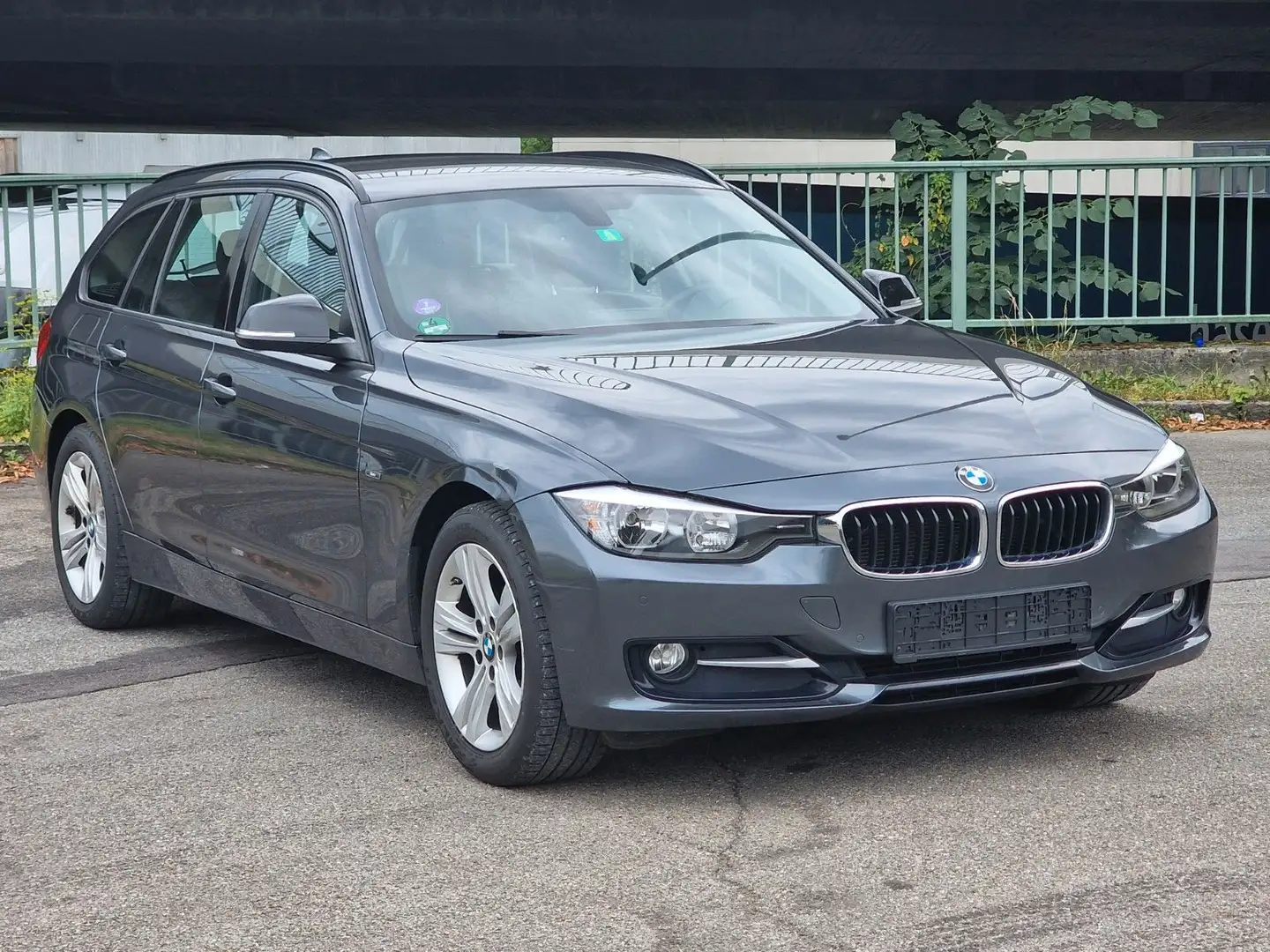 BMW 316 Touring 316 i *Sport*PDC*Sitzheizung* Szary - 1
