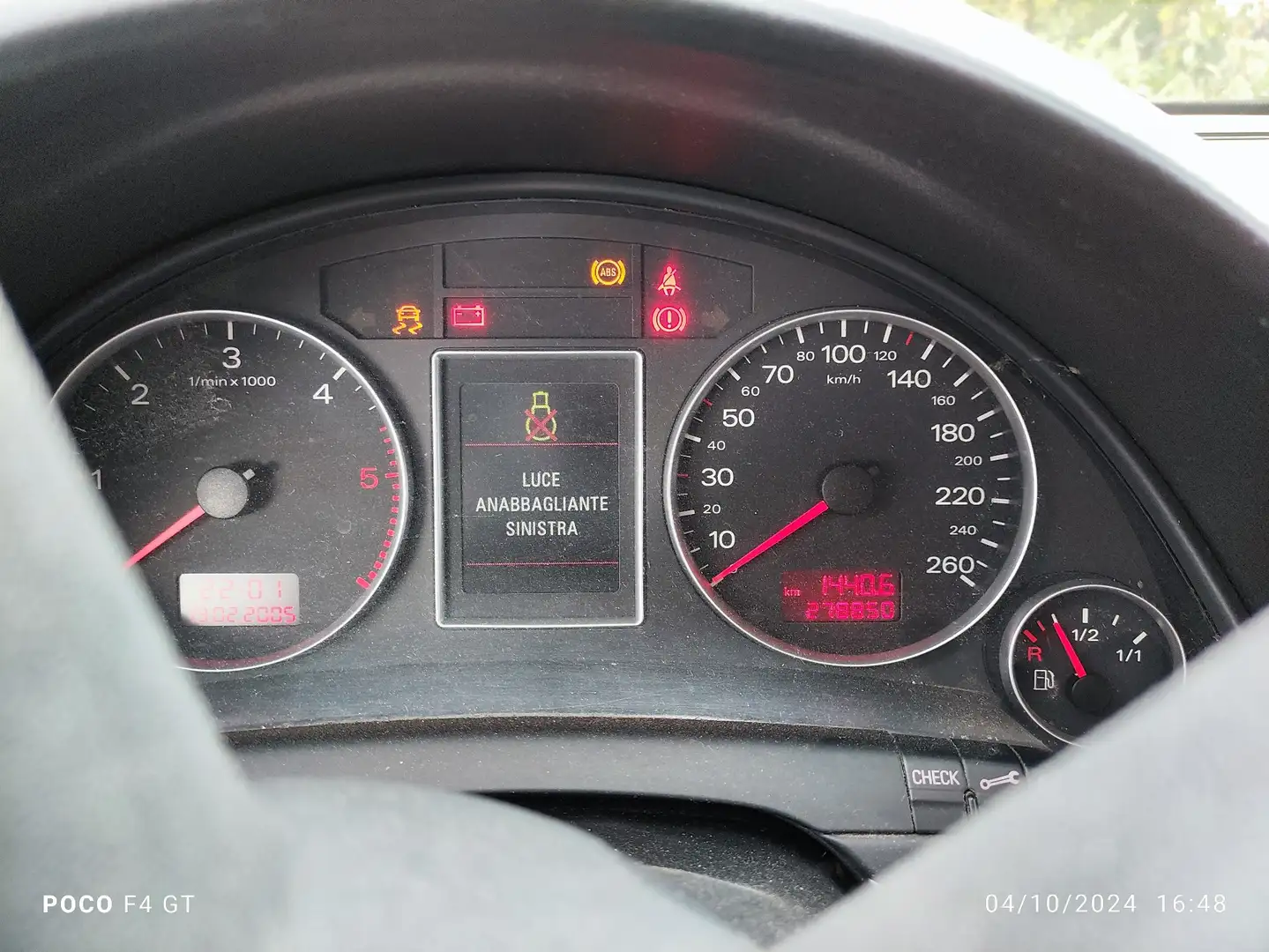 Audi A4 Avant 2.0 tdi fap - 1