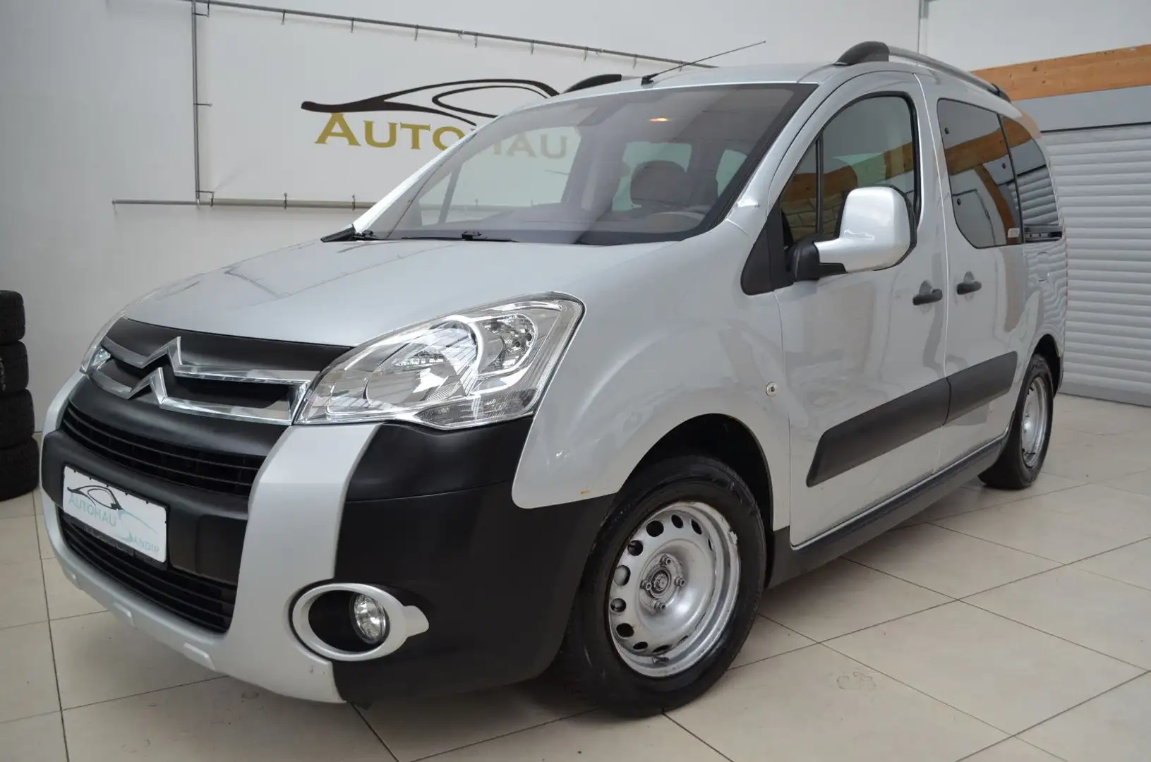 Citroen Berlingo Kombi XTR 1,6  110HDi~ Klimatr. ~ AHK ~ Grigio - 2