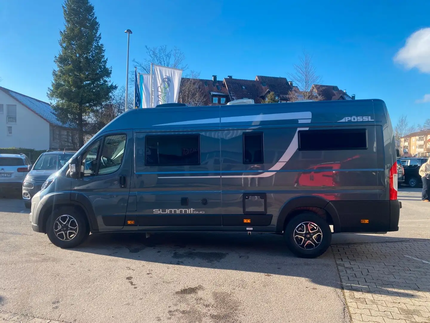 Pössl Summit 640 180 PS Automatik*Mod.2026*Solar*Marki Grau - 2