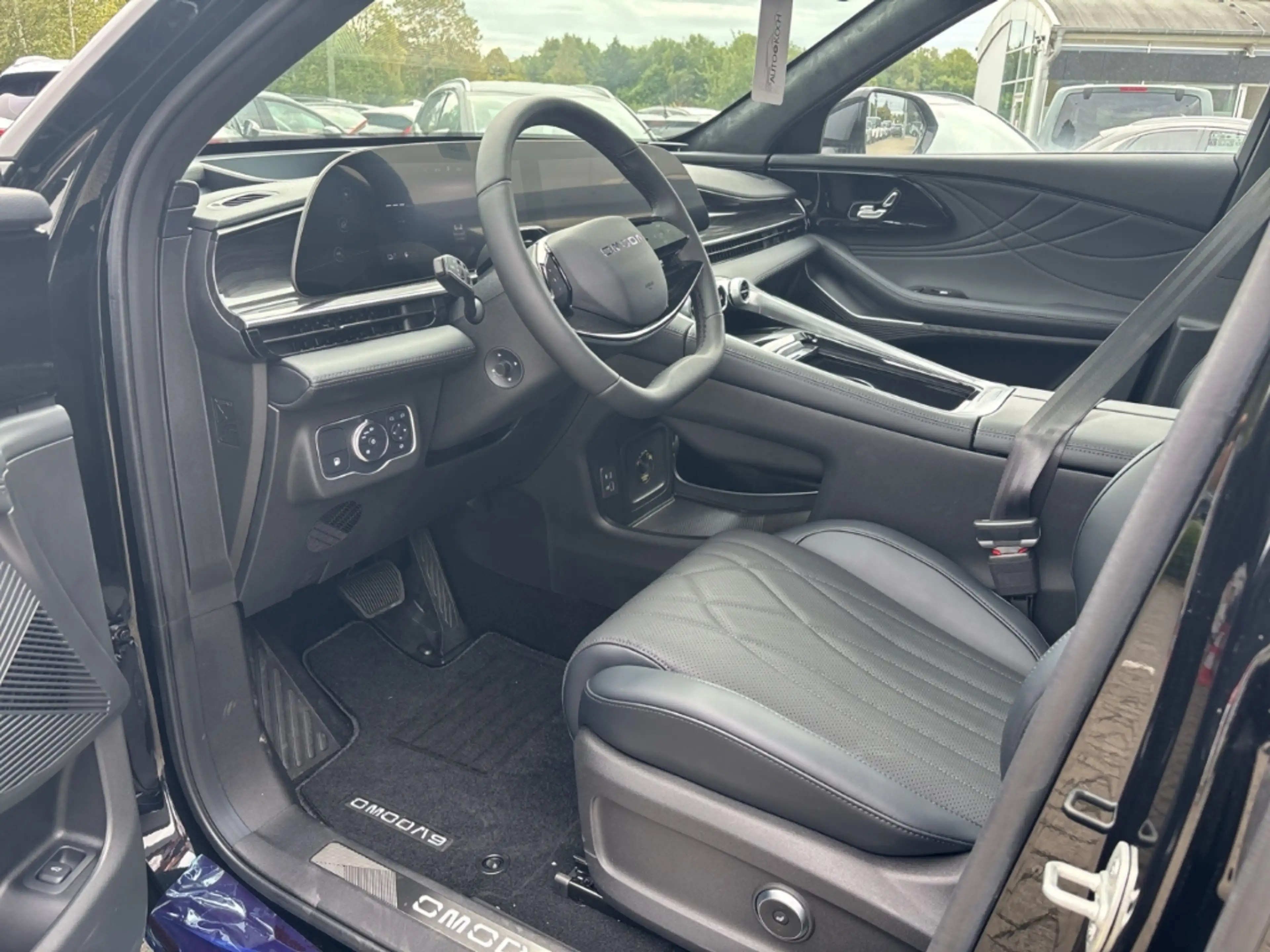 Omoda 9 Exclusive PHEV 1.5 TGDI AWD / MASSAGE / 540° / PAN — photo 9