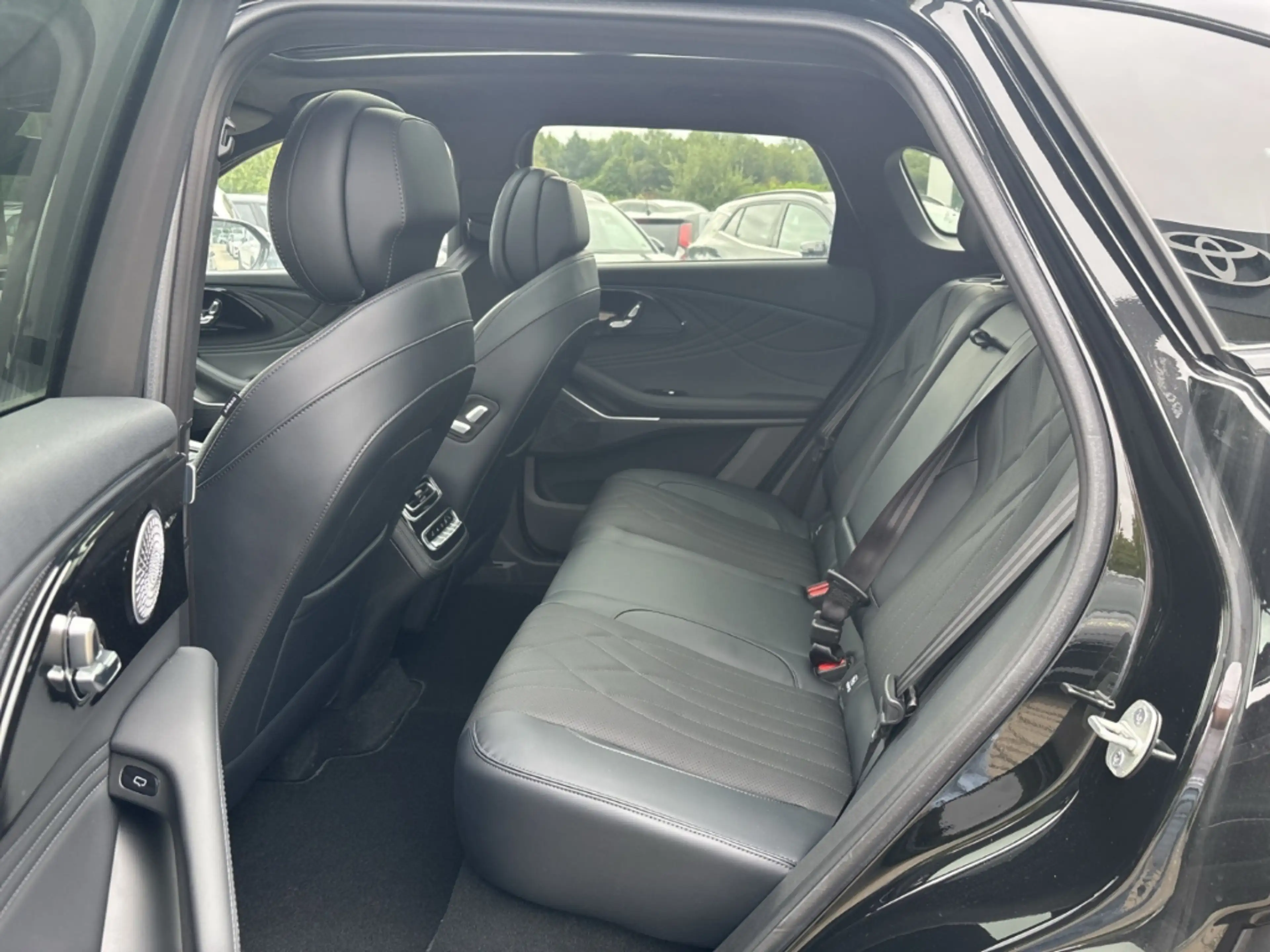 Omoda 9 Exclusive PHEV 1.5 TGDI AWD / MASSAGE / 540° / PAN — photo 11