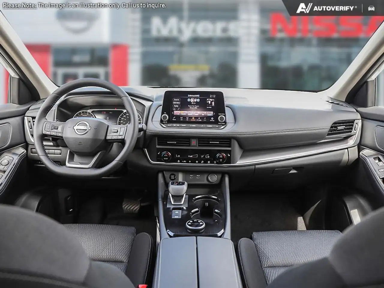 Nissan Rogue снимка Nissan Rogue