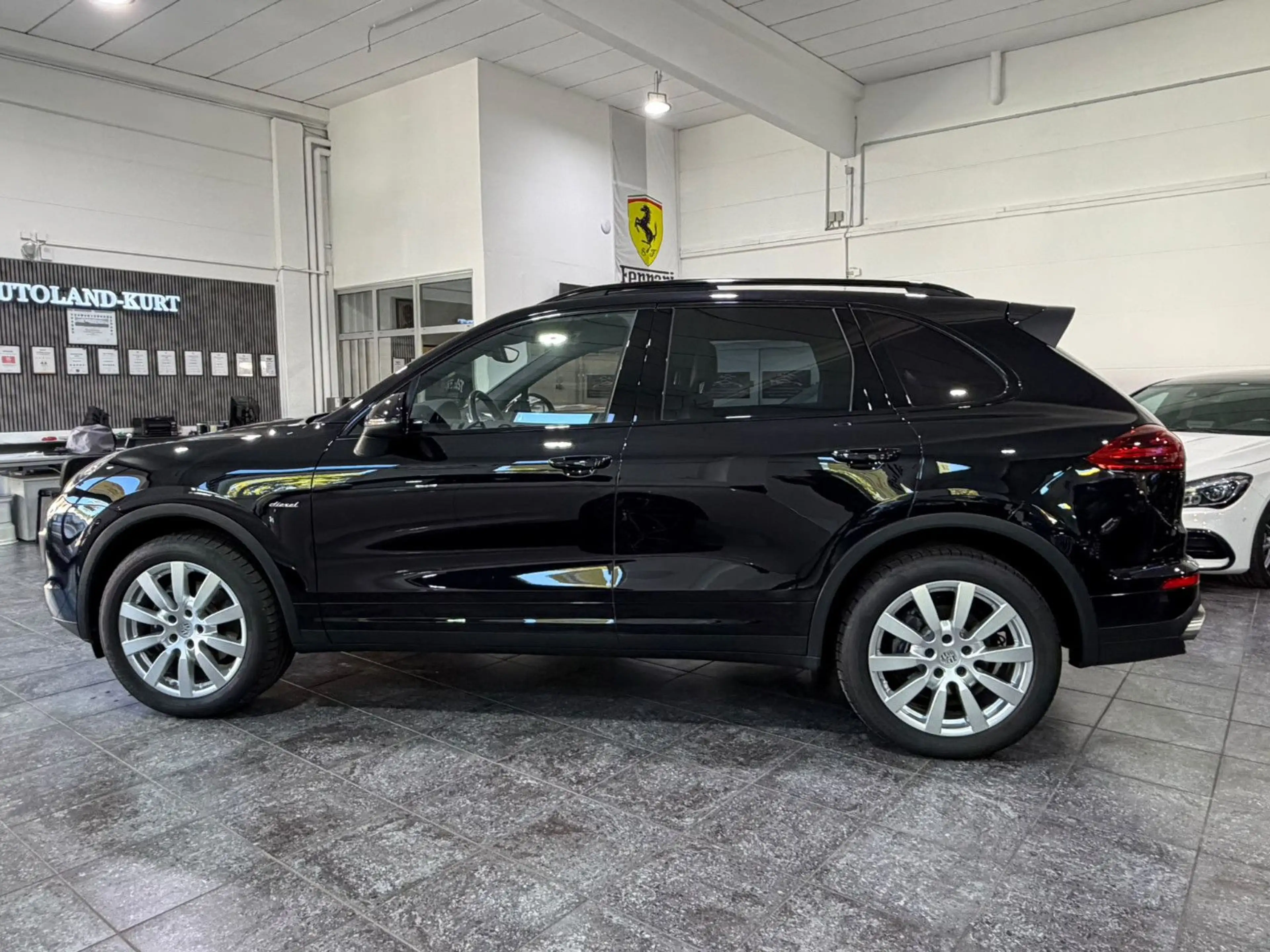Porsche Cayenne Diesel*Pano*Luft*AHK*Sthz*1.Hd*Appr*Voll — photo 4