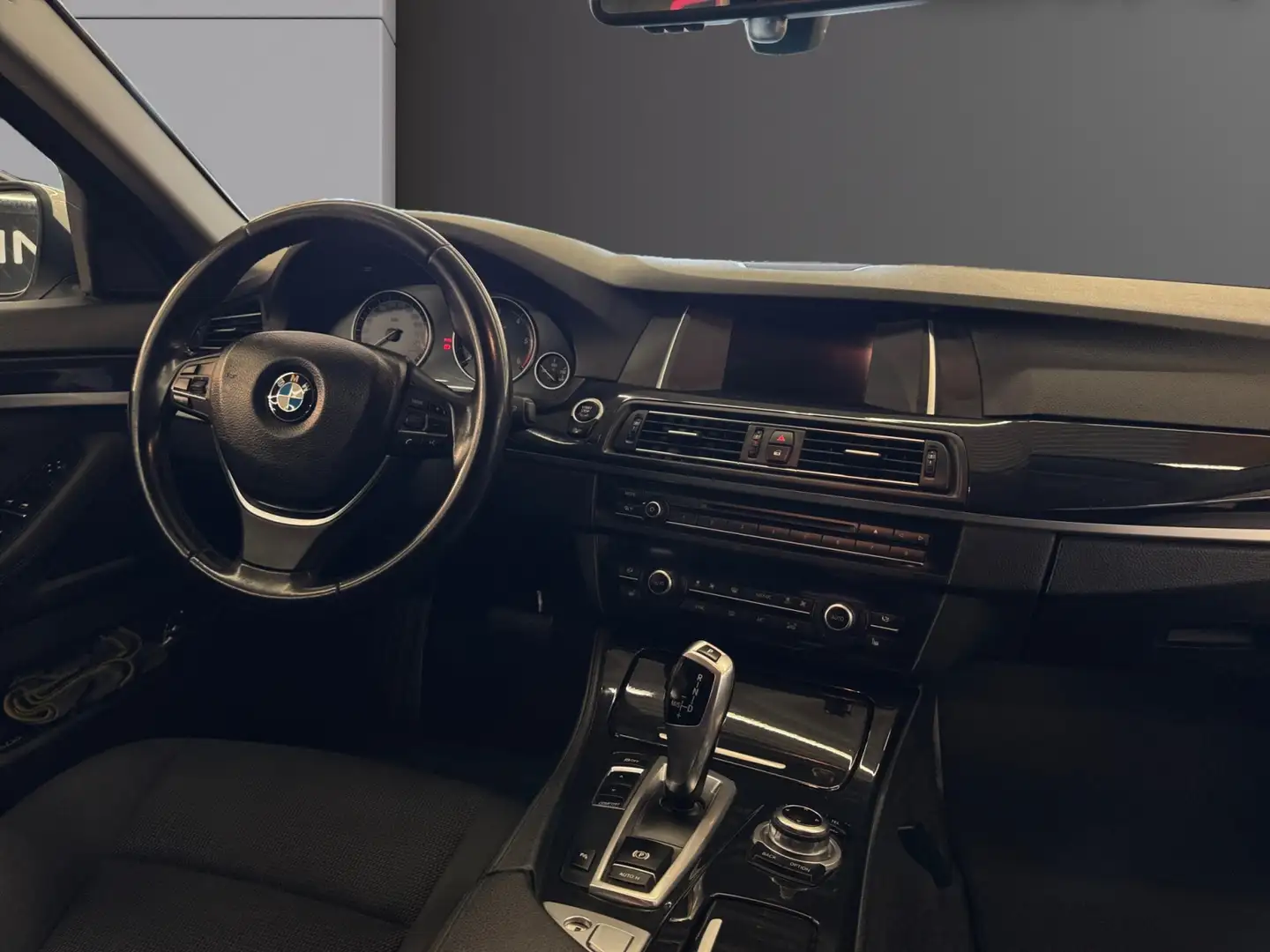 BMW 520 520d  *GARANTIE 12 MOIS* 163.000KM Blanc - 2