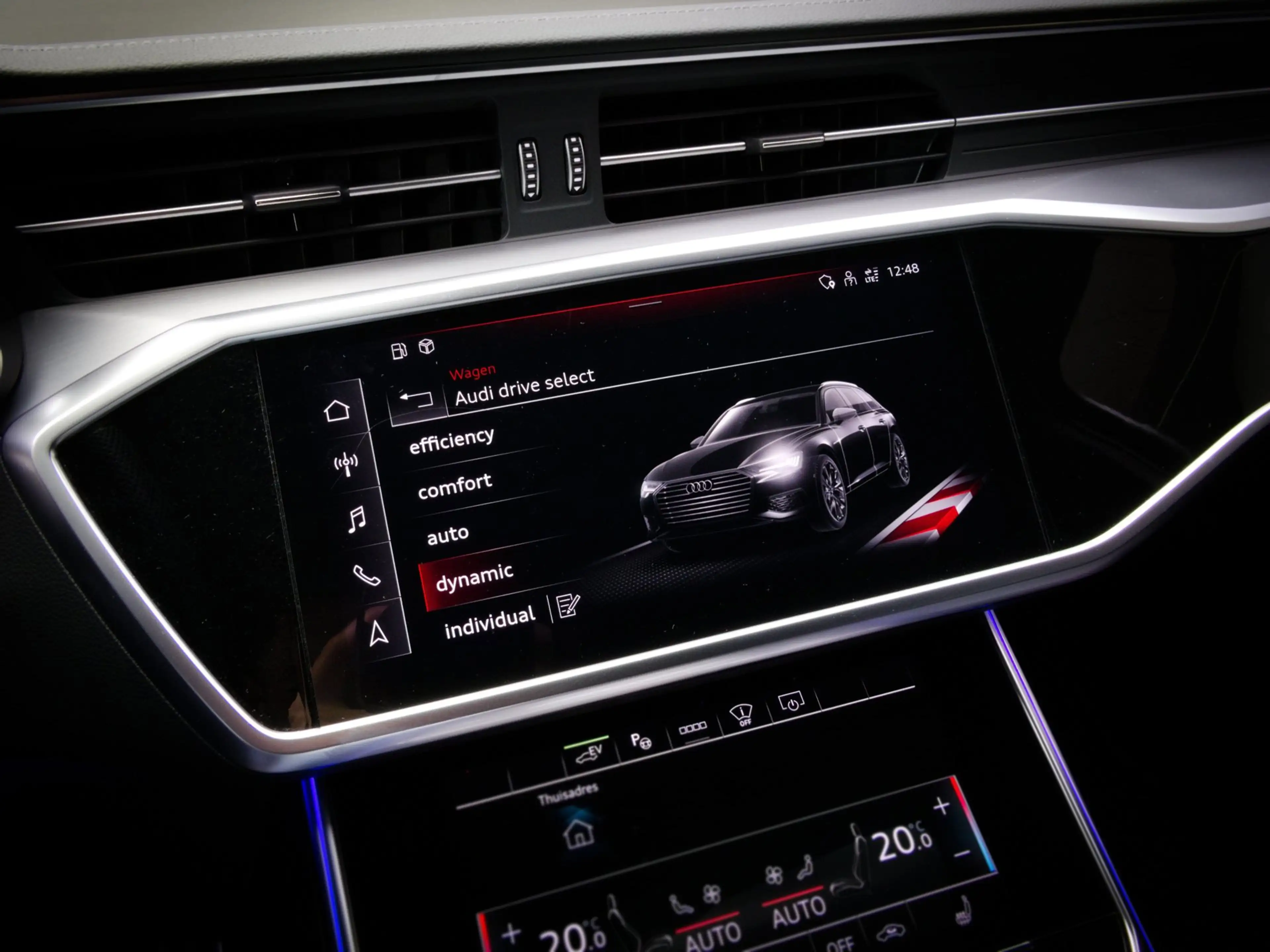 Audi A6 Avant 55 TFSI e quattro Competition S-Line Edition — photo 33