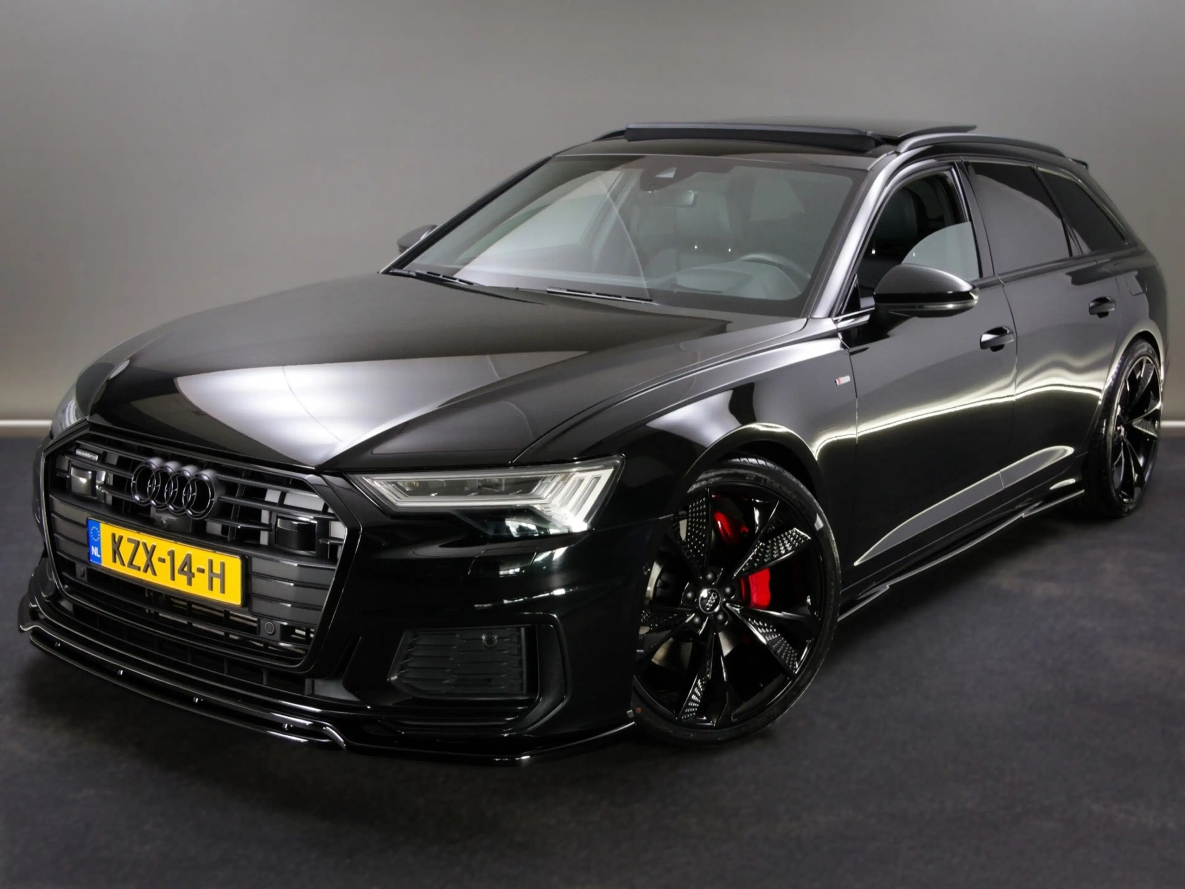 Audi A6 Avant 55 TFSI e quattro Competition S-Line Edition — photo 11