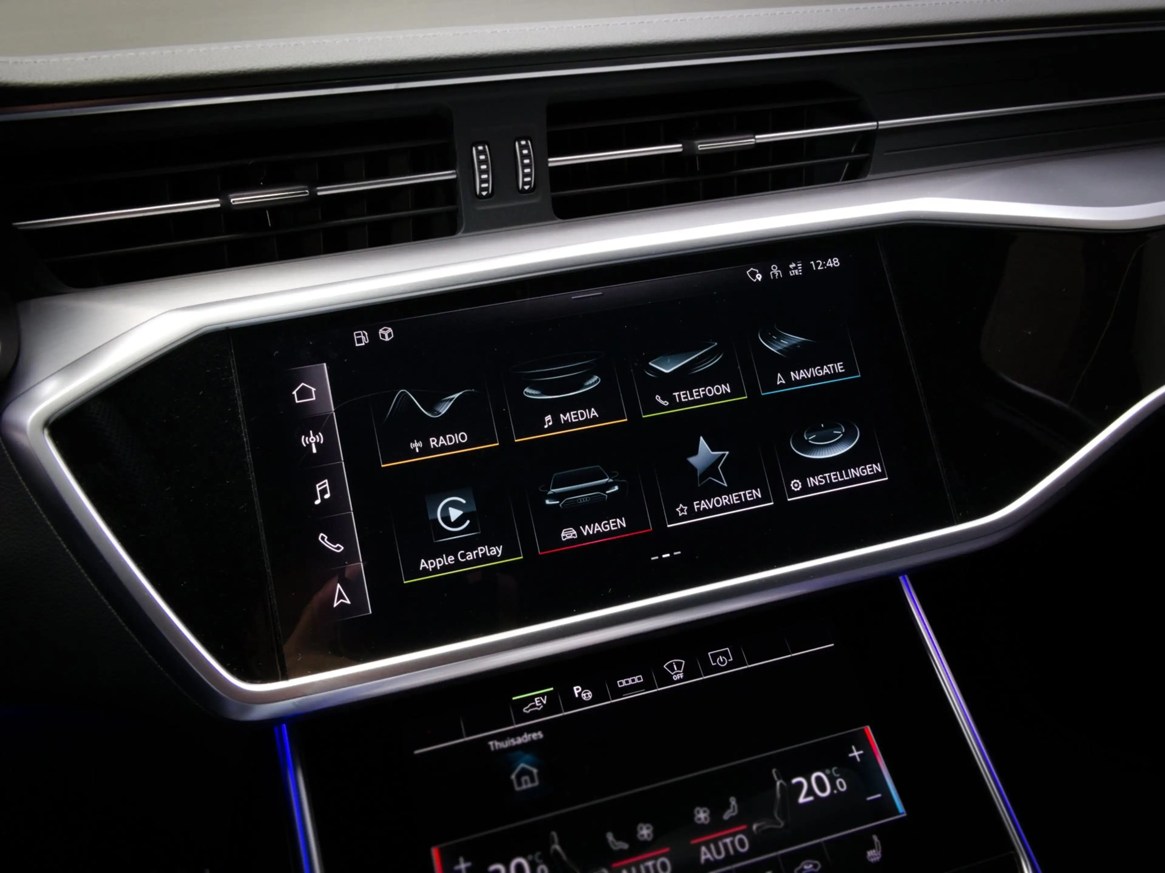 Audi A6 Avant 55 TFSI e quattro Competition S-Line Edition — photo 46