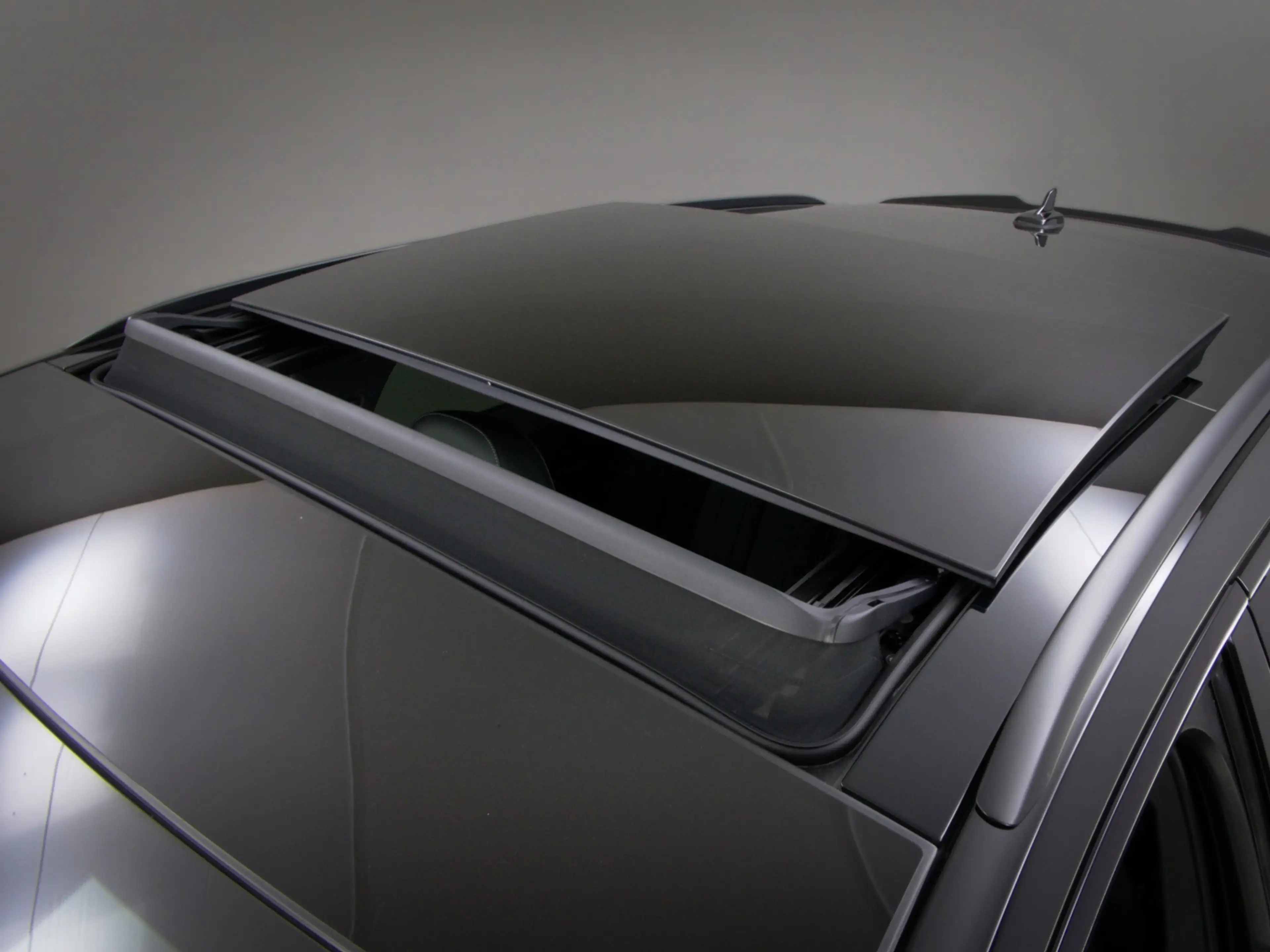 Audi A6 Avant 55 TFSI e quattro Competition S-Line Edition — photo 18