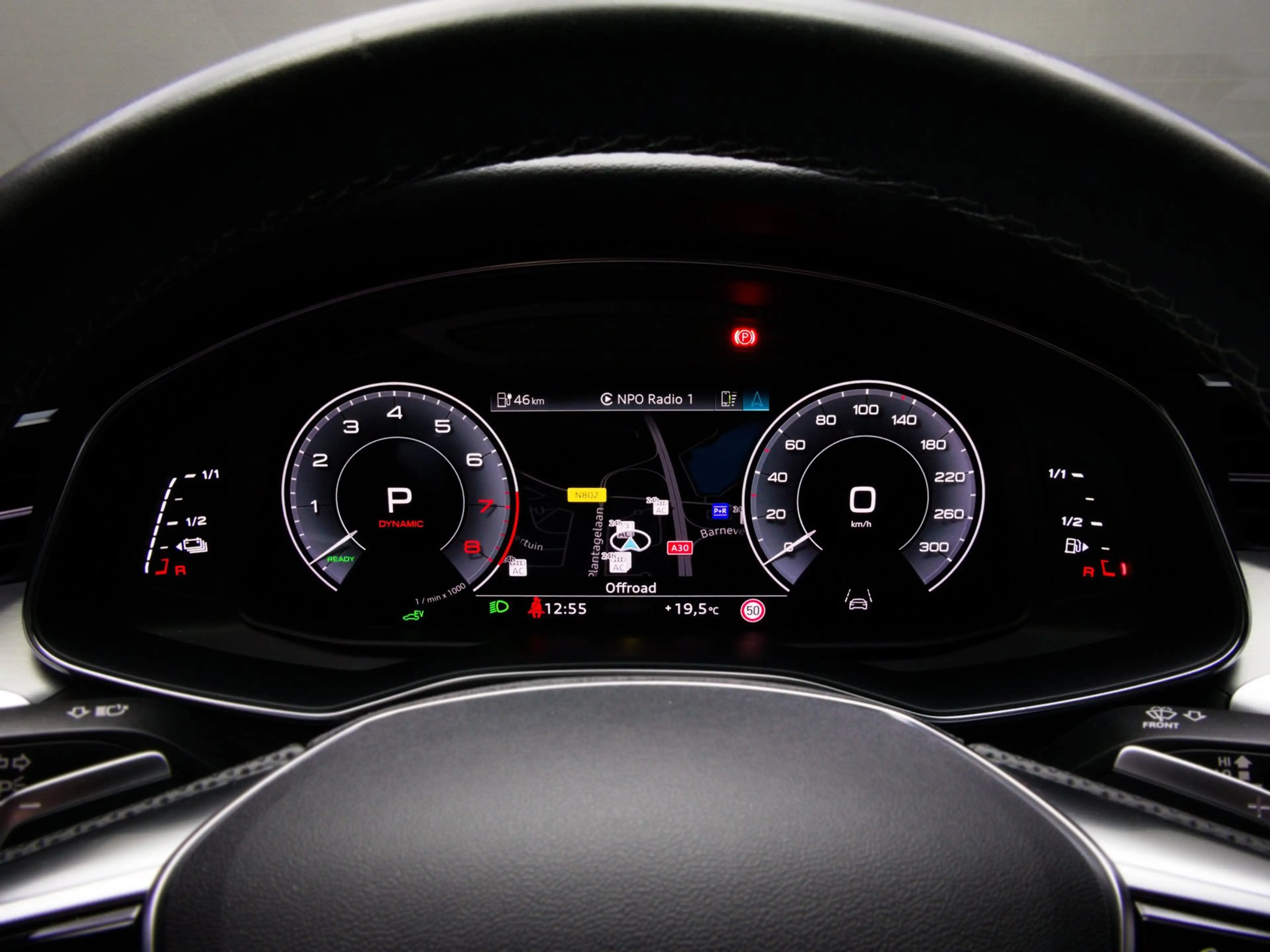 Audi A6 Avant 55 TFSI e quattro Competition S-Line Edition — photo 36