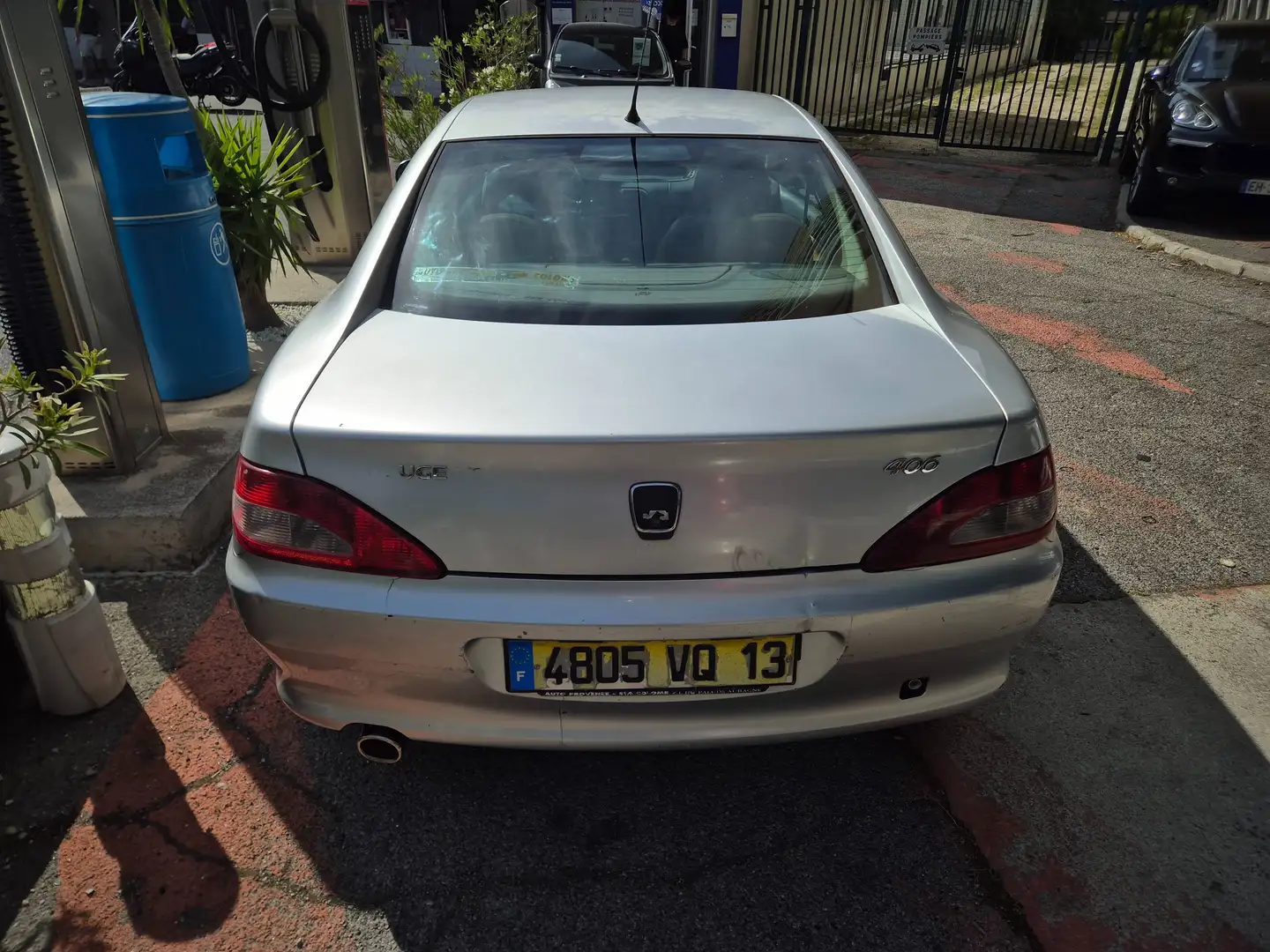 Peugeot 406 406 Coupé 2.0i Silber - 2