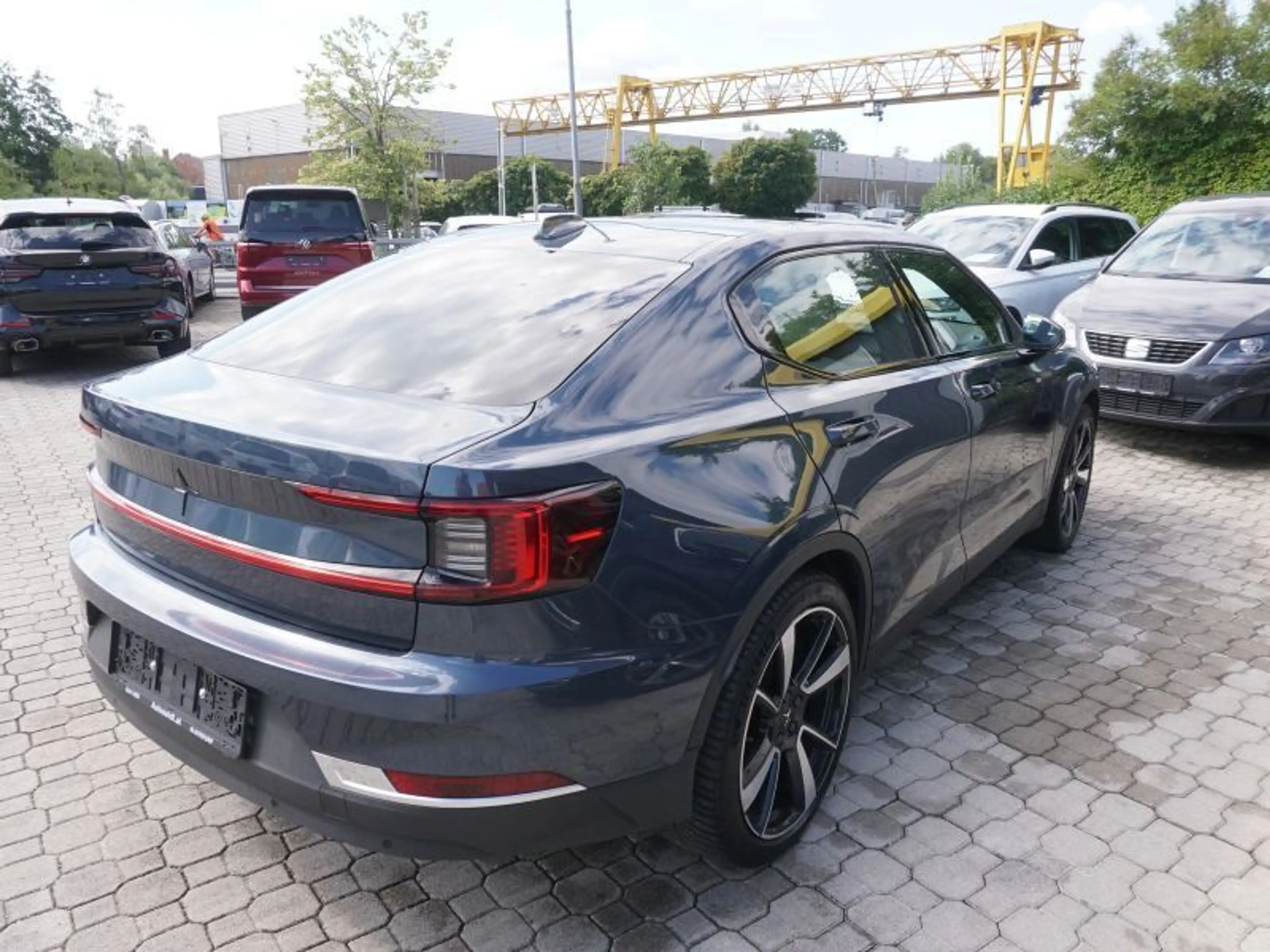 Polestar 2 Long Range 78kWh Dual Motor *ALLRAD* — photo 4