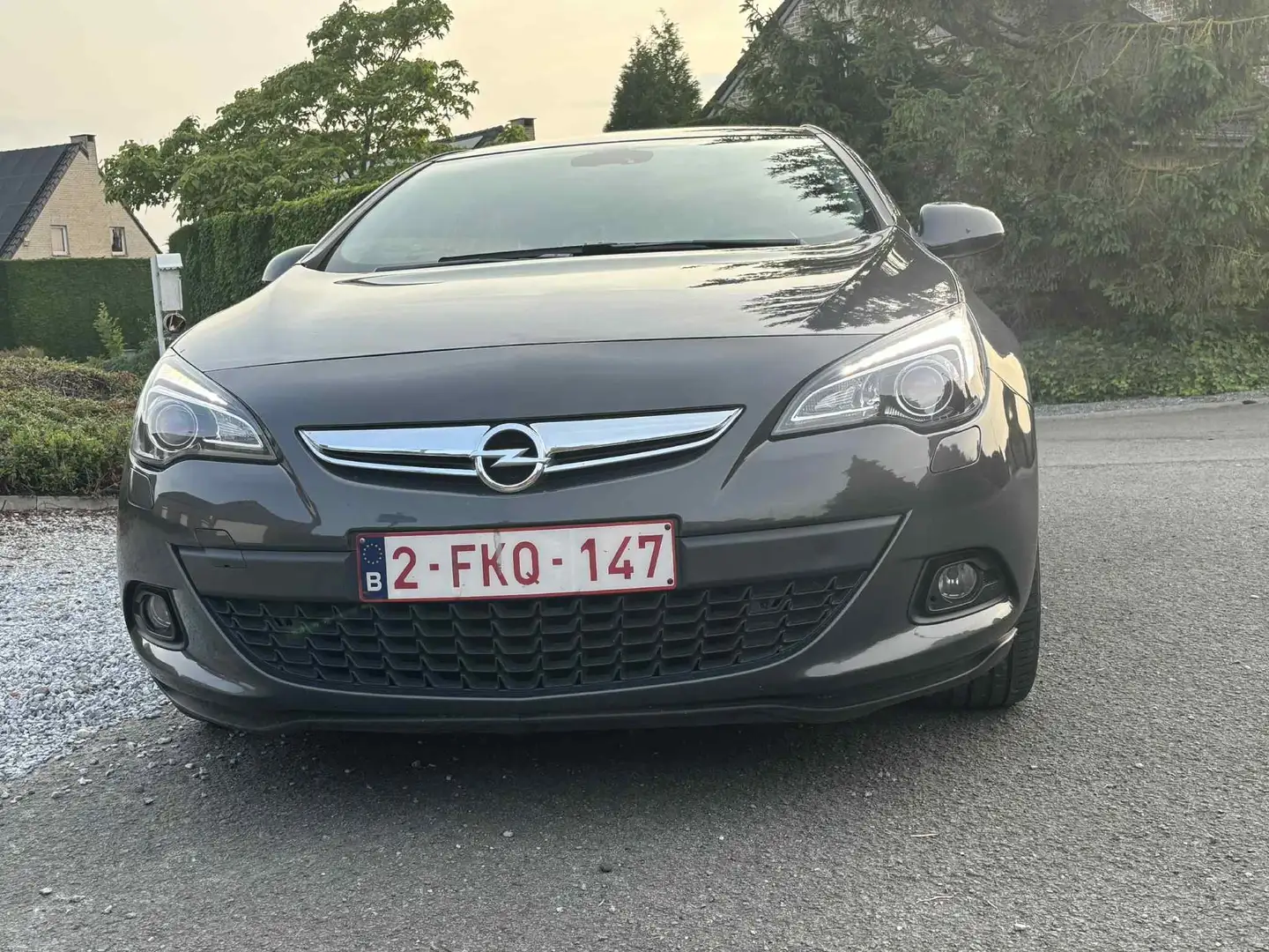 Opel Astra Gtc Grijs - 1