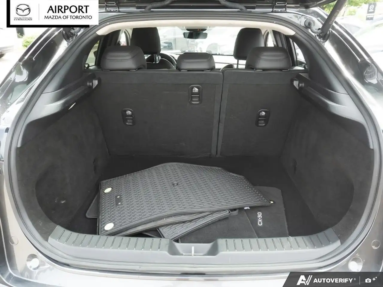 Mazda CX-30 снимка Mazda CX-30