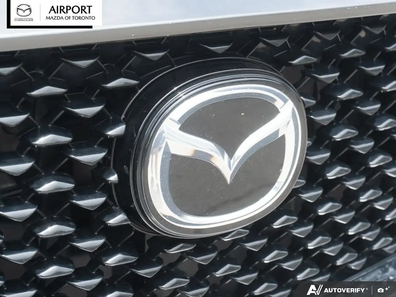 Mazda CX-30 снимка Mazda CX-30