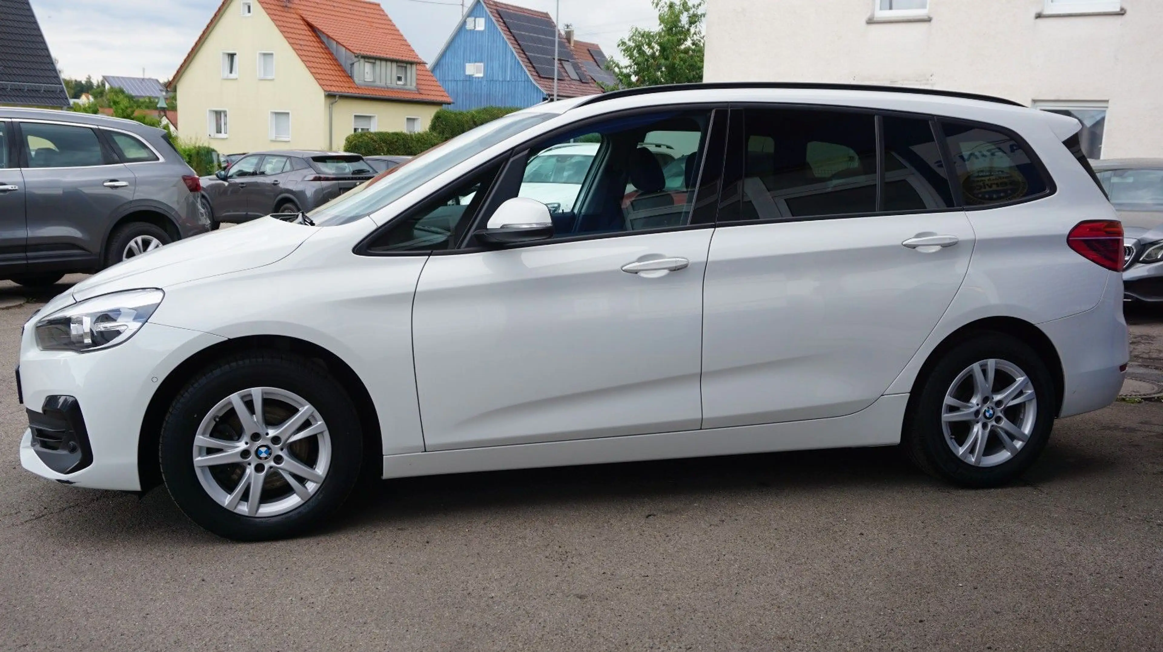 BMW 216 d  2 Gran Tourer Advantage 7-Sitzer SHZ EPH — photo 8