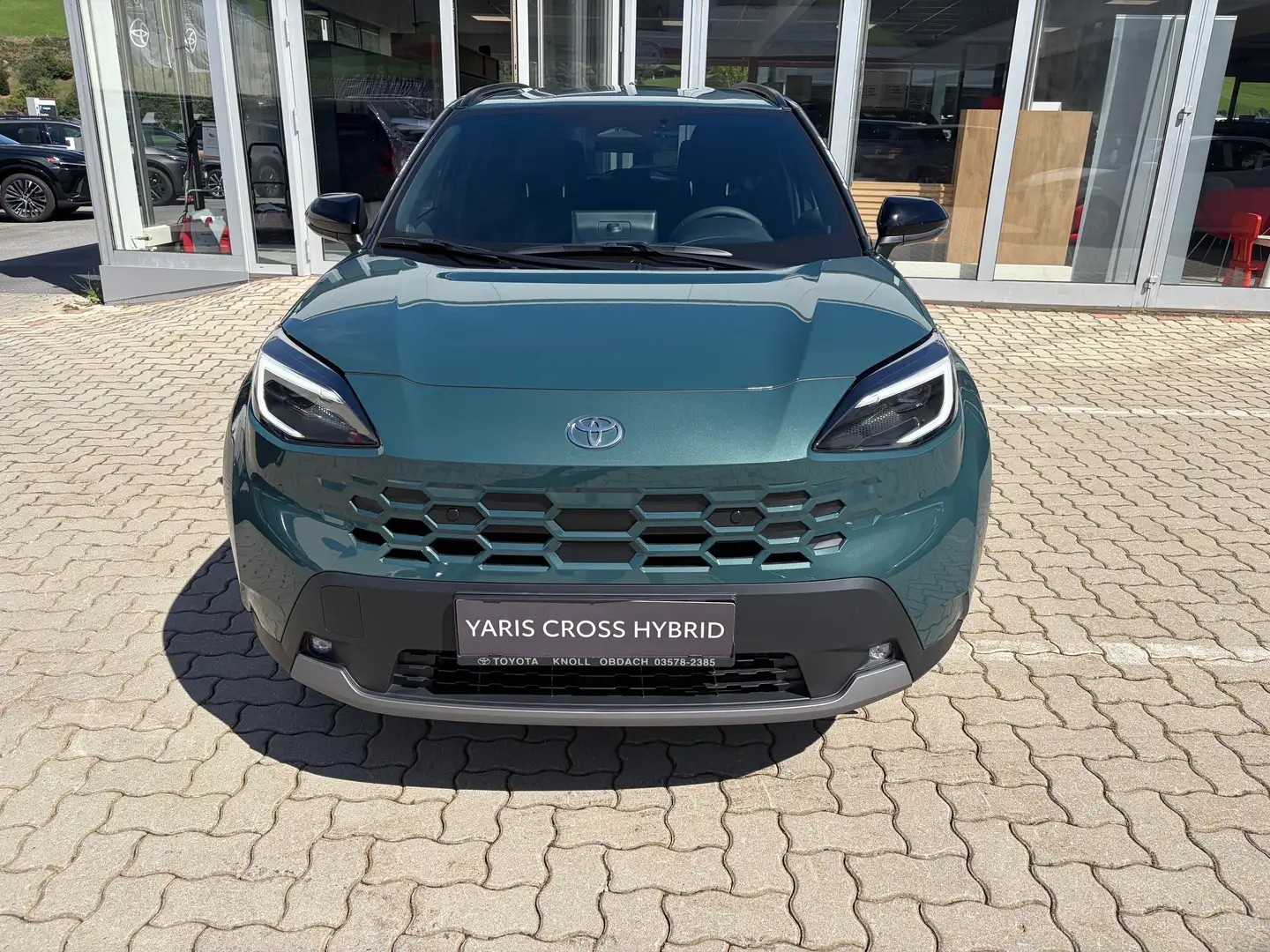 Toyota Yaris Cross 1,5VVT-i Hybrid FWD Teamplayer Grün - 2