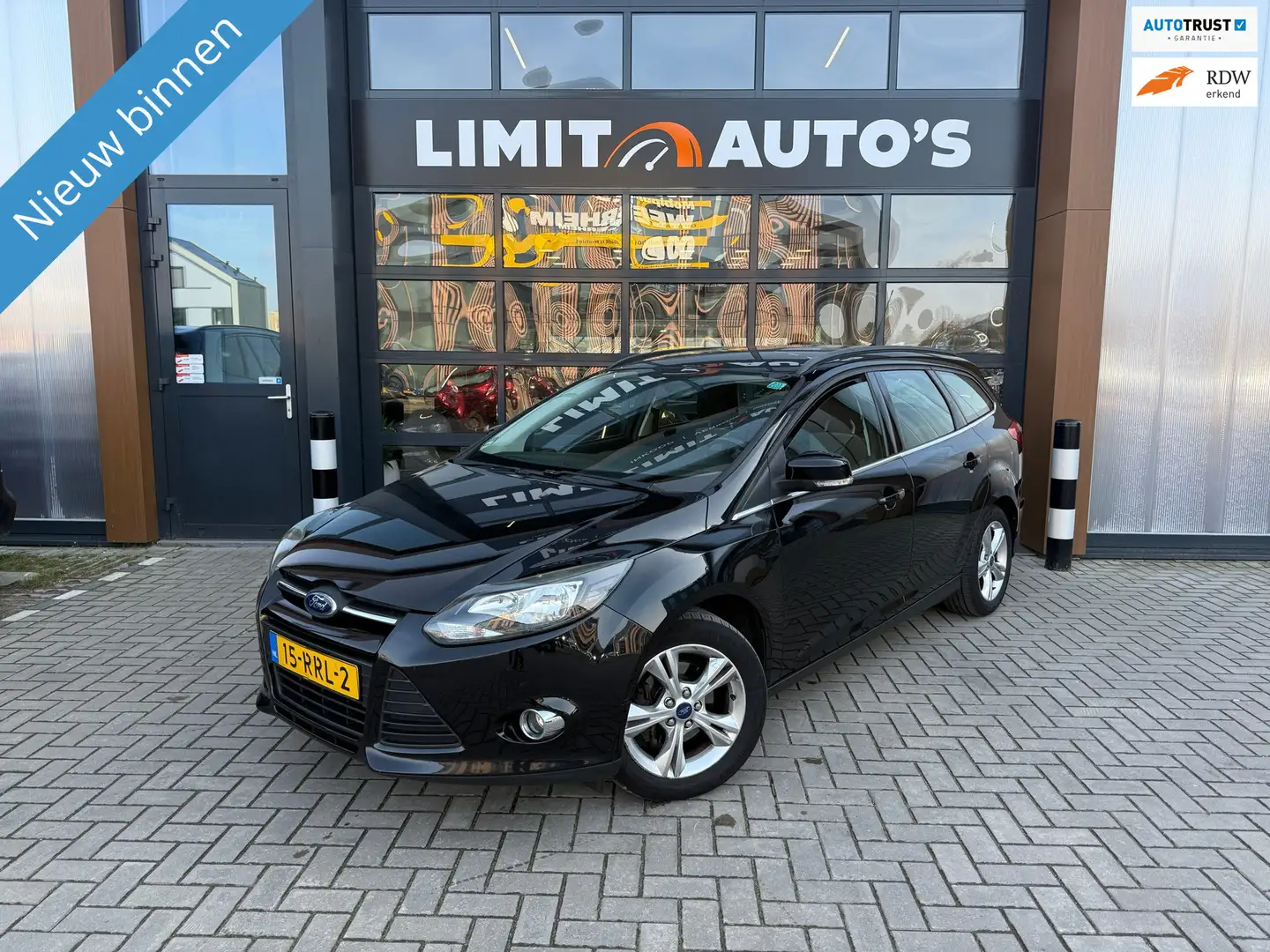 Ford Focus Wagon 1.6 TI-VCT Trend Sport Airco/Cruise/El.ramen Schwarz - 1