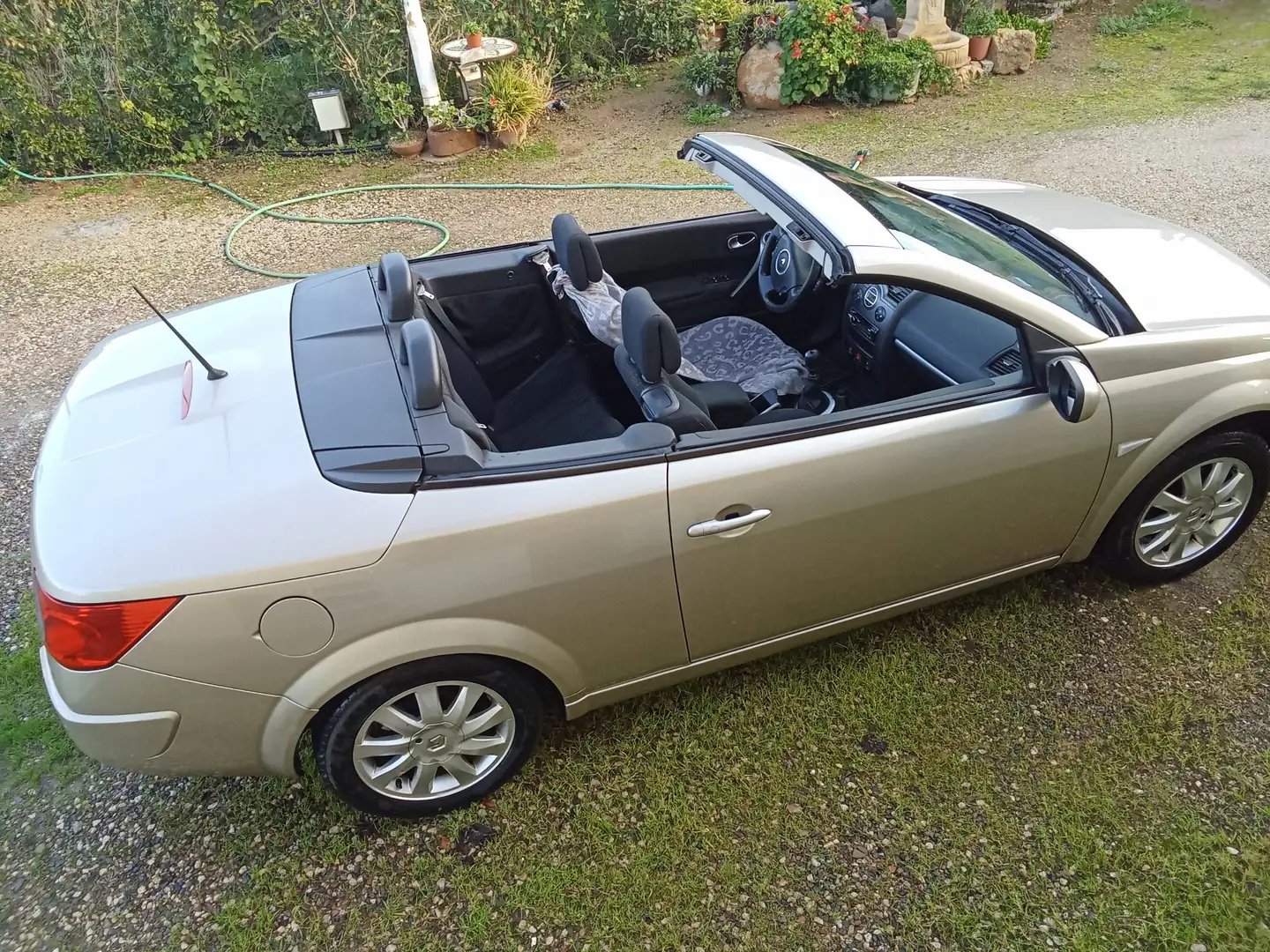 Renault Megane CC 1.5 dci Dynamique - 1