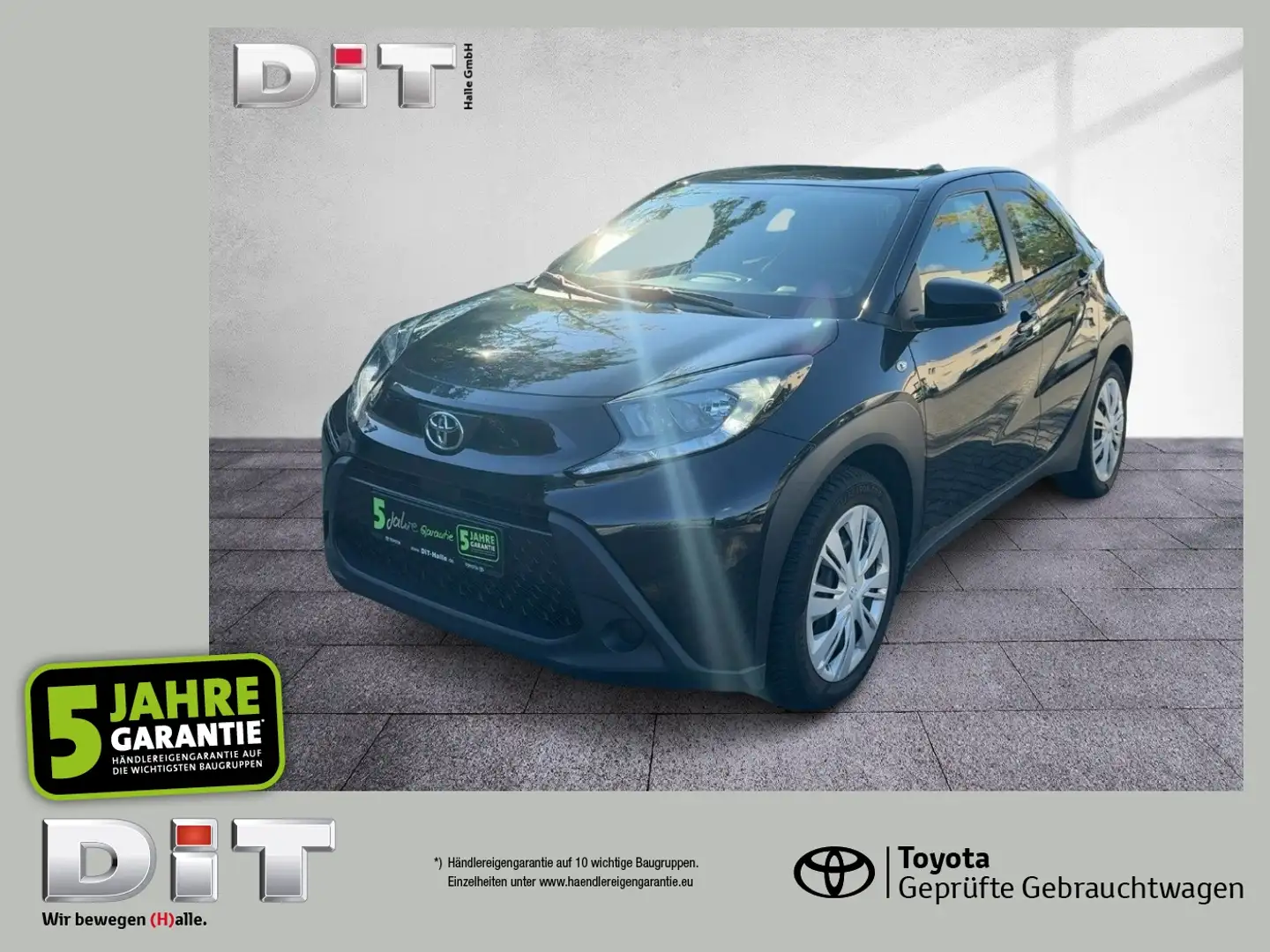 Toyota Aygo 1.0 Play Klima Kamera Sitzhzg Tempomat Schwarz - 1