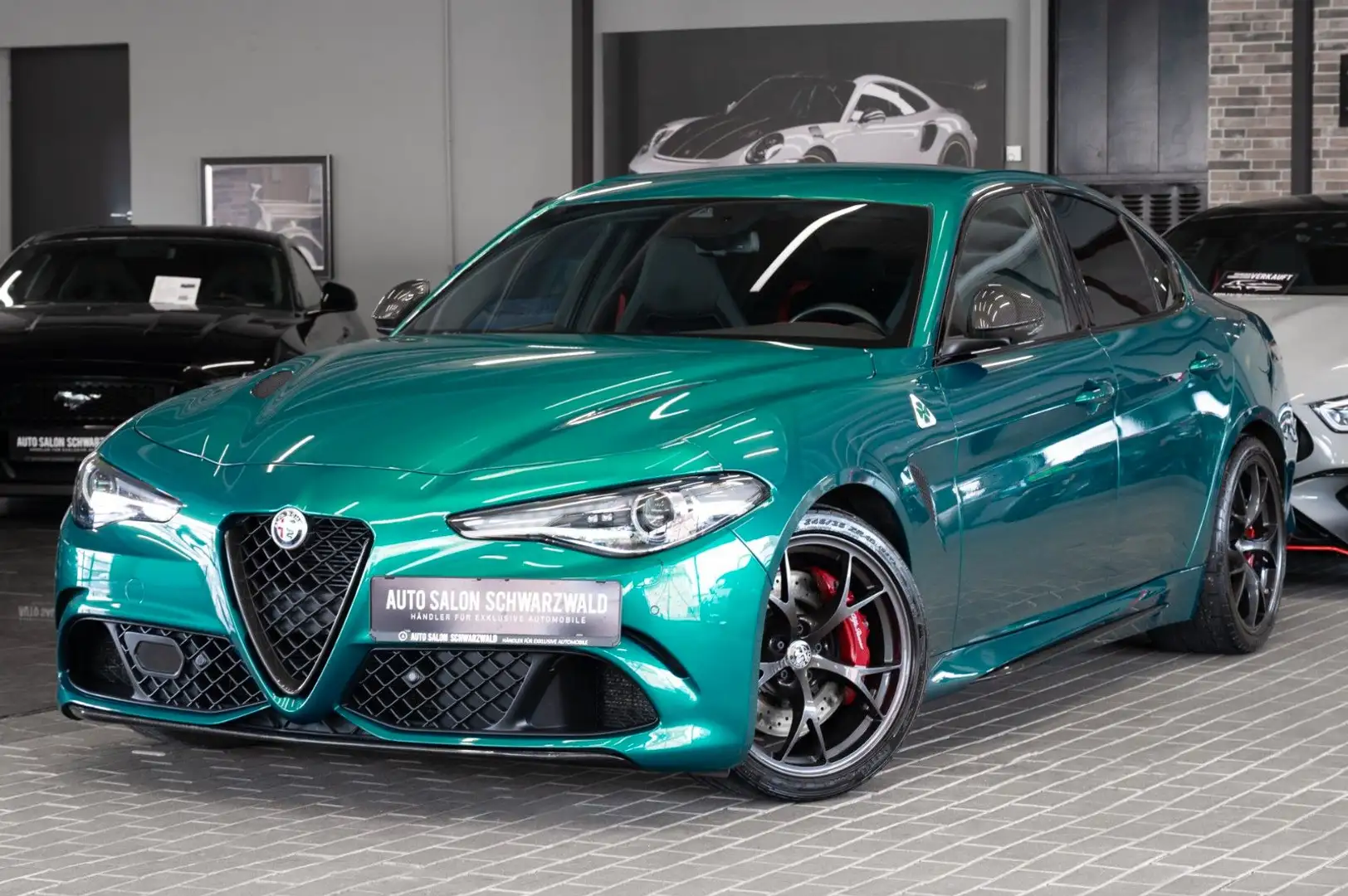 Alfa Romeo Giulia Quadrifoglio|SCHALENSITZE|AKRAPOVIC|H&K| Groen - 1
