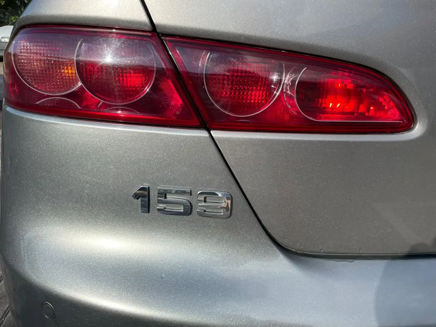 Alfa Romeo 159 159 Berlina 1.9 jtdm 16v Distinctive 150cv Grau - 2