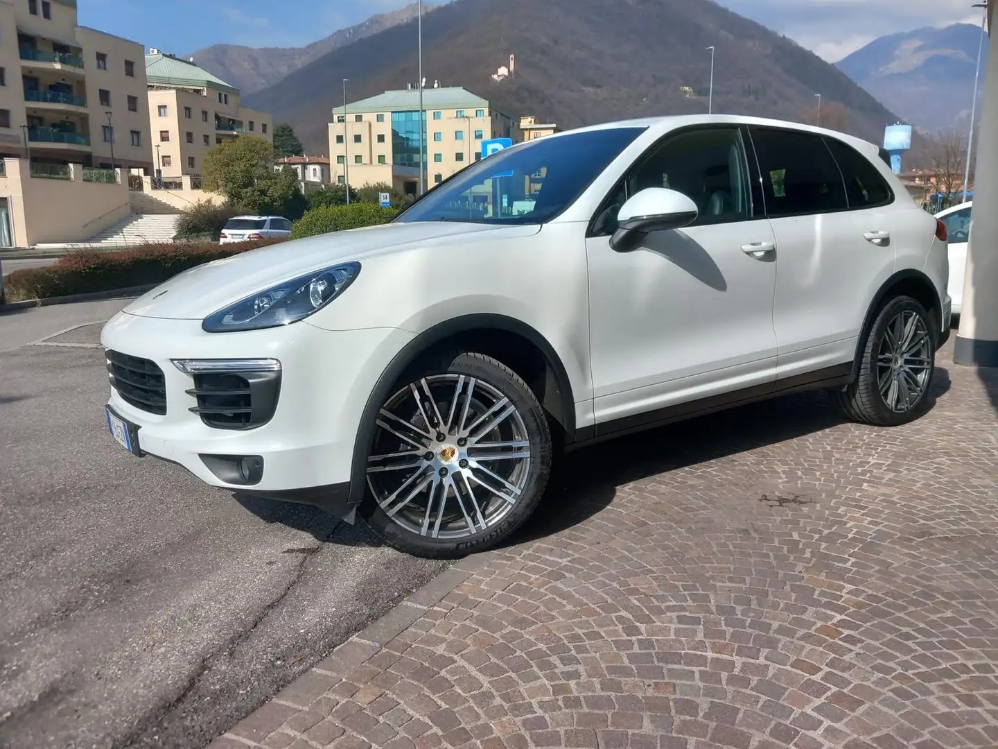 Porsche Cayenne Cayenne II 2015 3.0 tiptronic Bianco - 1